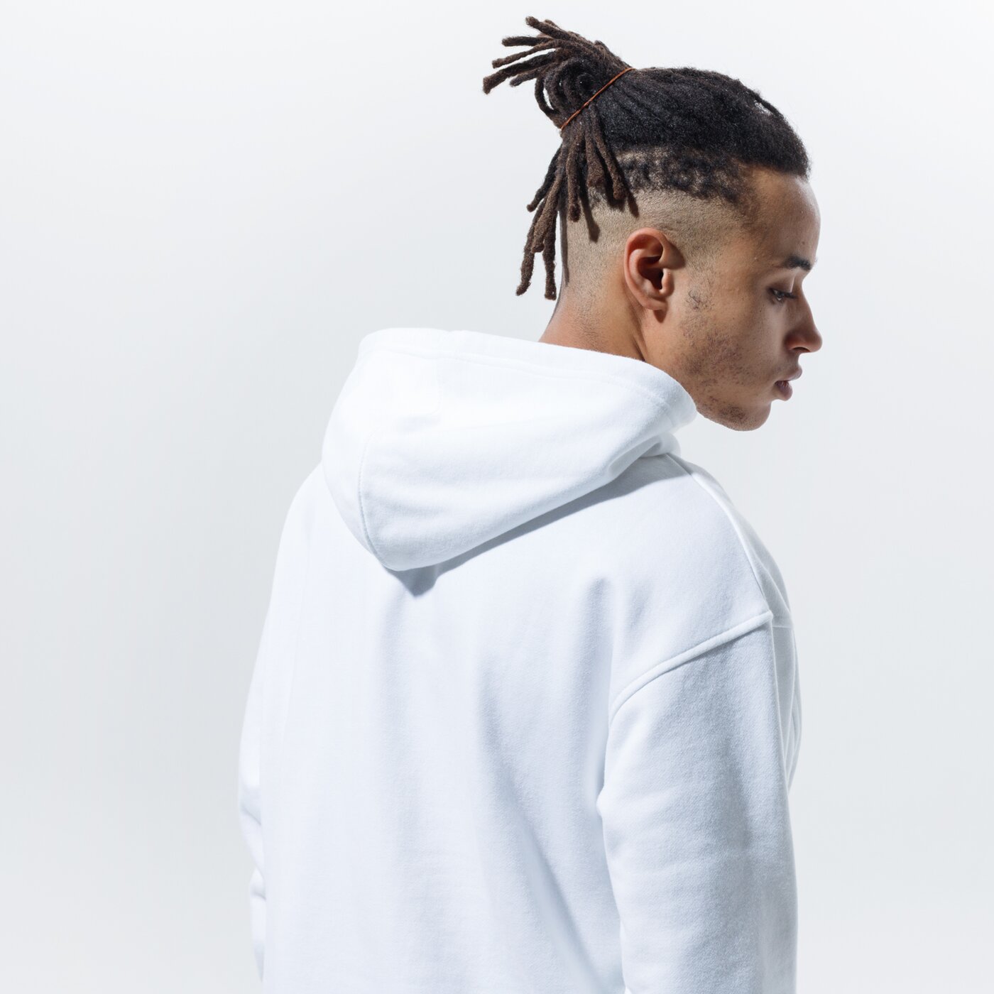 Мъжки суичър LEVI'S СУИТЧЪР С КАЧУЛКА RELAXED GRAPHIC HOODIE 72632-0022 цвят бял