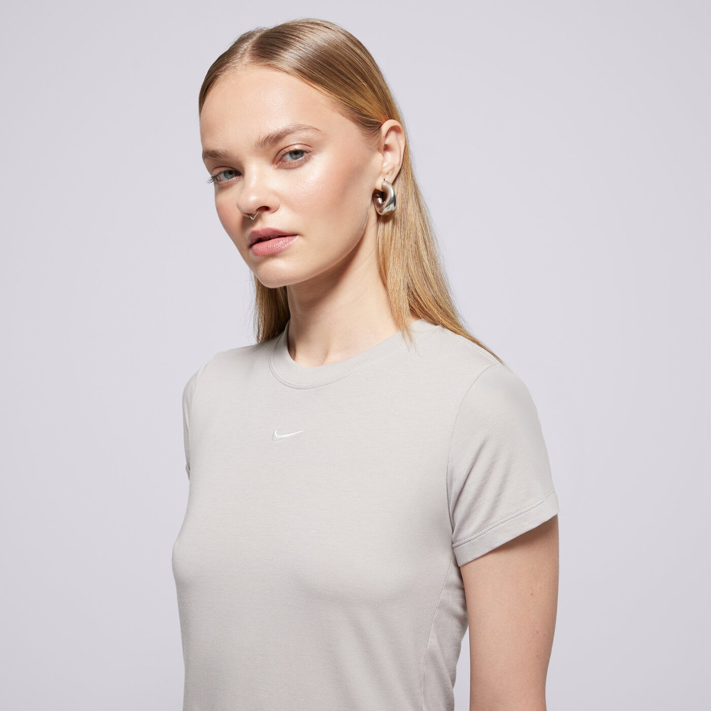 Дамска тениска NIKE ТЕНИСКА W NSW NK CHLL KNT MD CRP fv5508-009 цвят сив