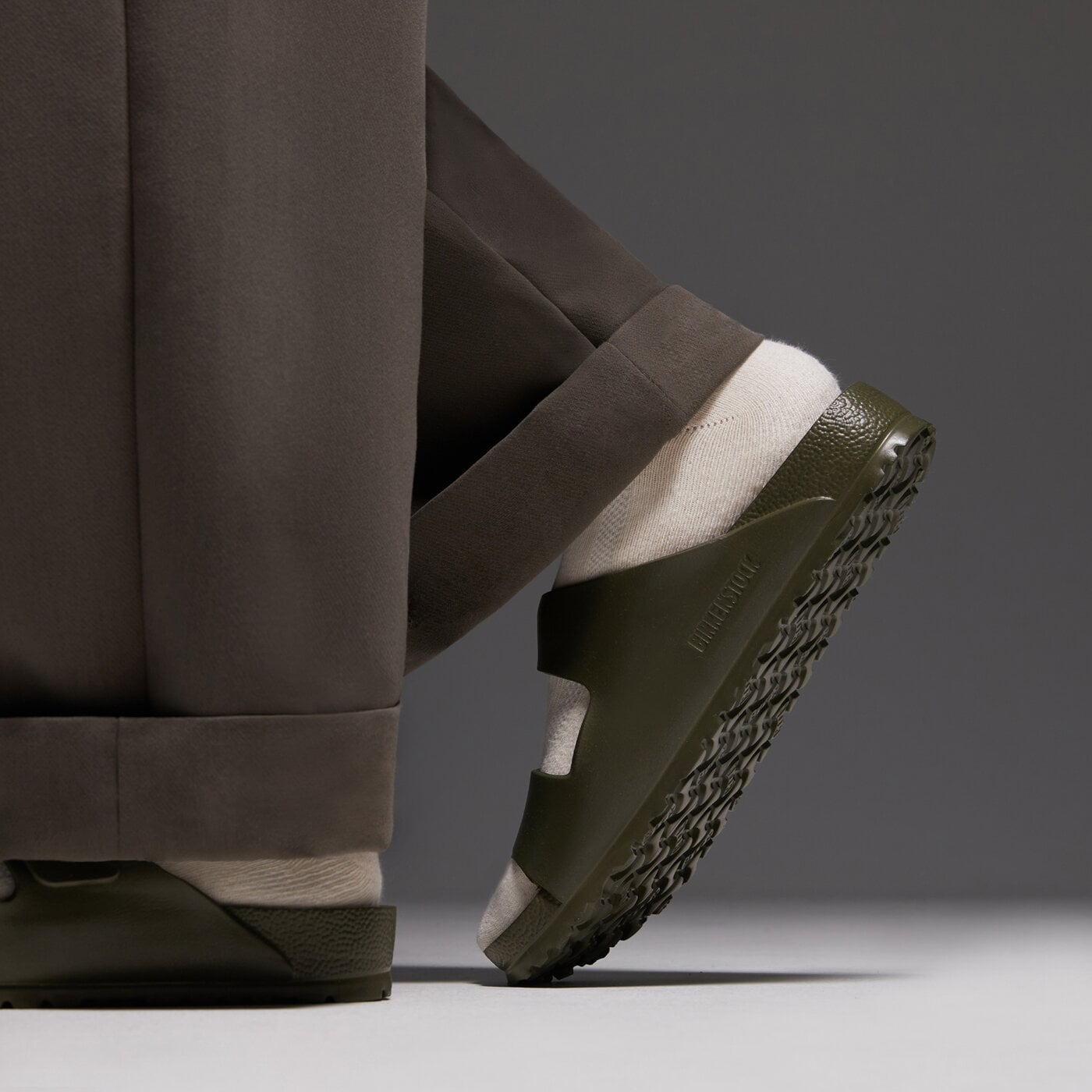 Мъжки чехли и сандали BIRKENSTOCK ARIZONA EVA  1019094 цвят каки