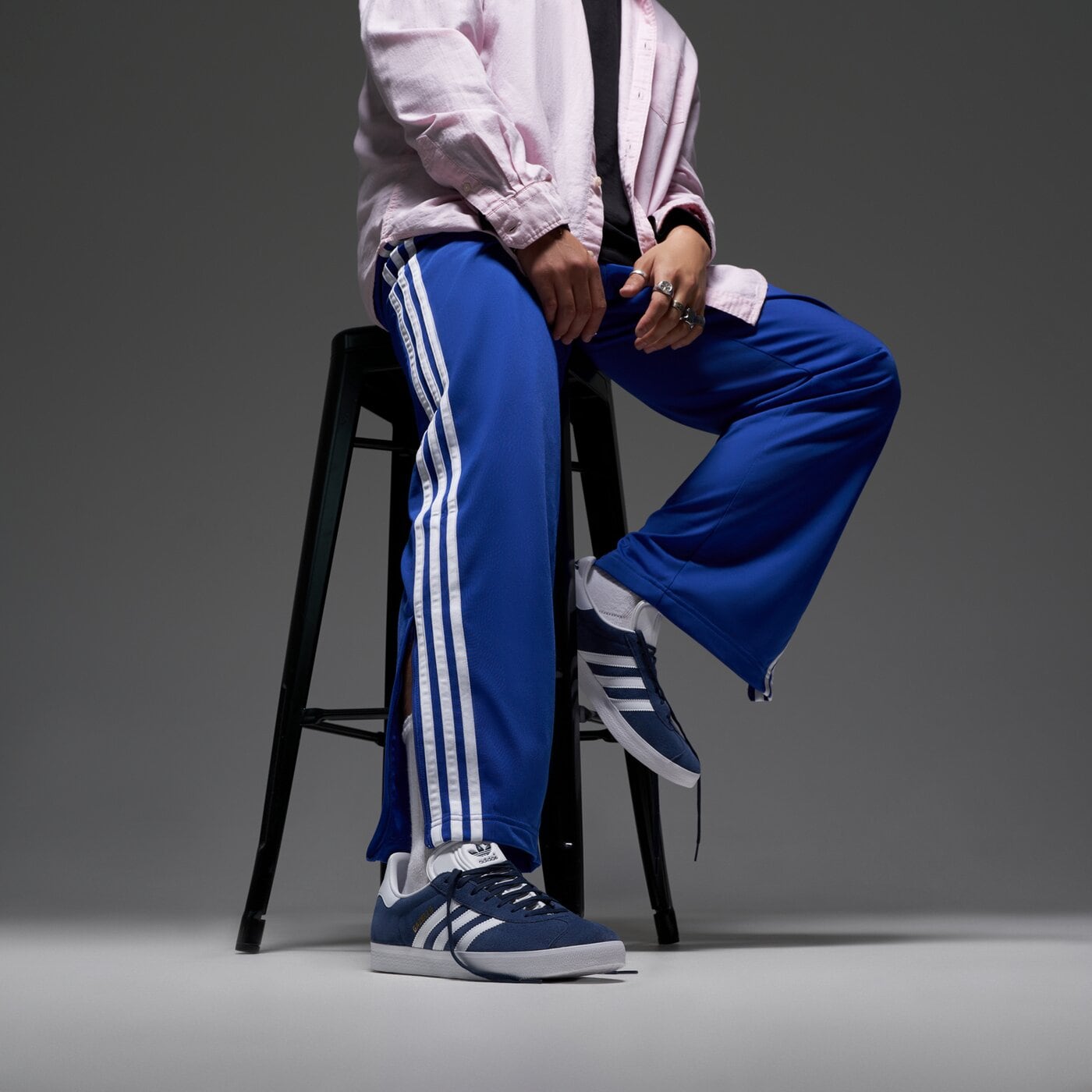 Мъжки маратонки ADIDAS GAZELLE  bb5478 цвят тъмносин