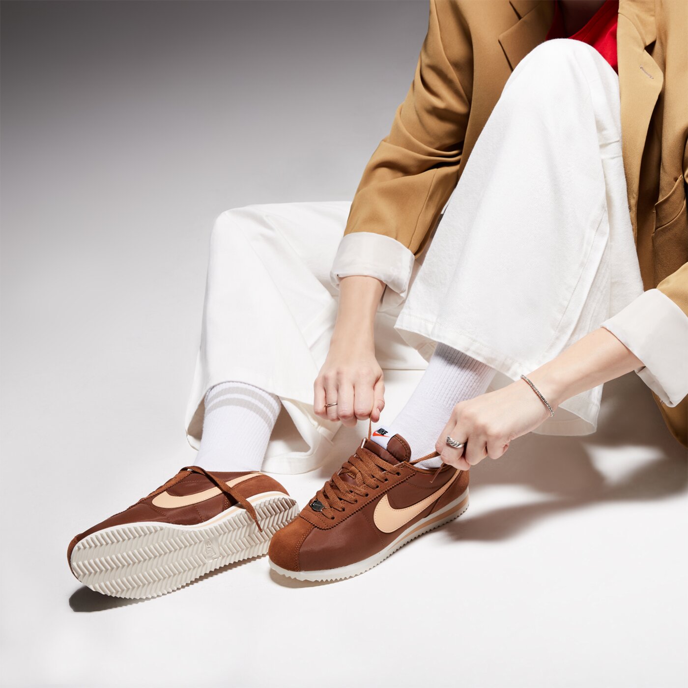 Дамски маратонки NIKE CORTEZ  dz2795-202 цвят кафяв