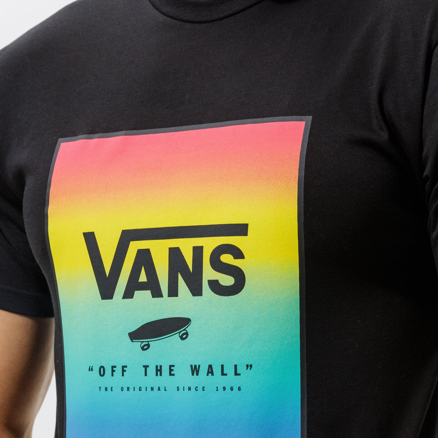 Мъжка тениска VANS ТЕНИСКА CLASSIC PRINT BOX vn0a5e7yz4y1 цвят черен