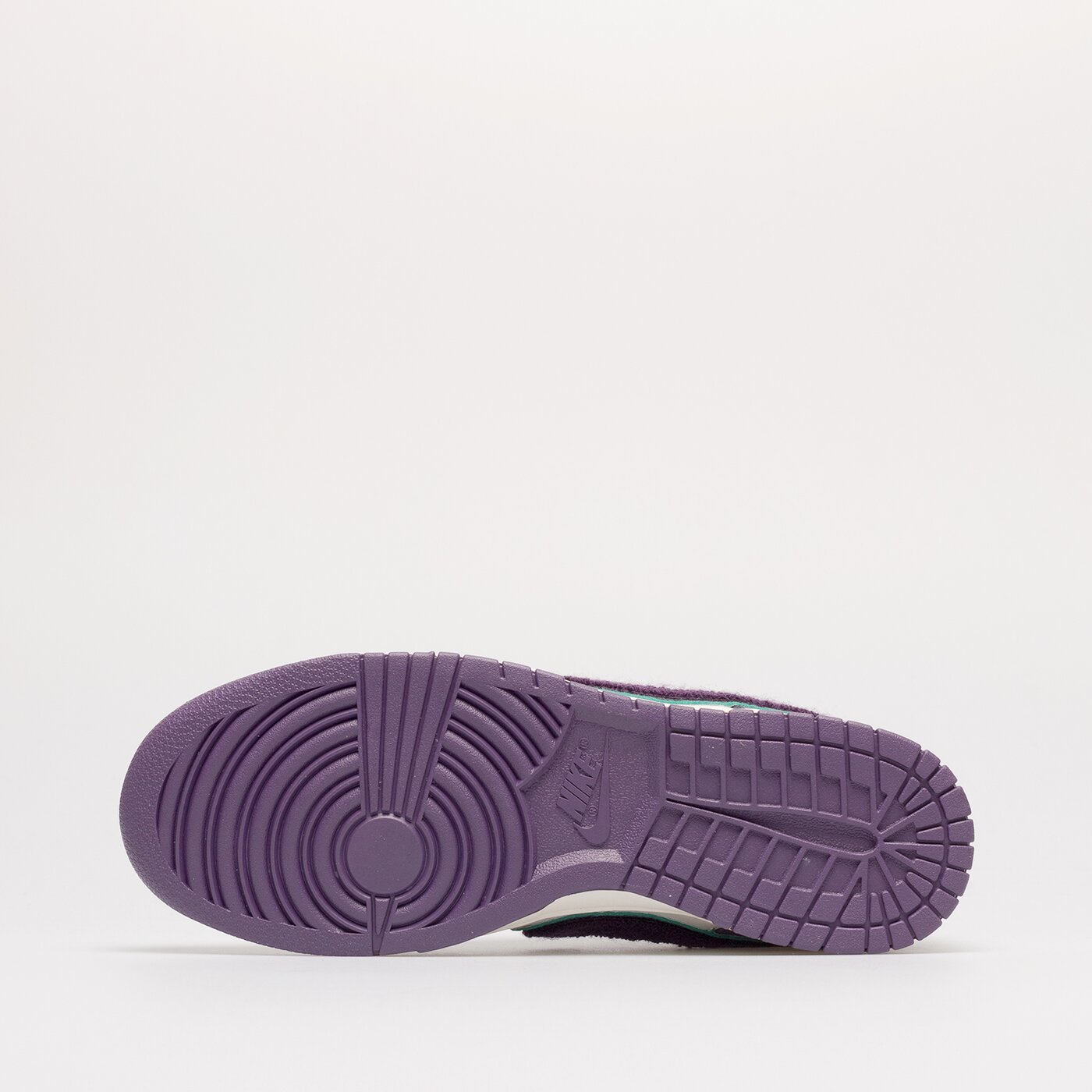 Мъжки маратонки NIKE DUNK LOW RETRO dq7683-100 цвят виолетов