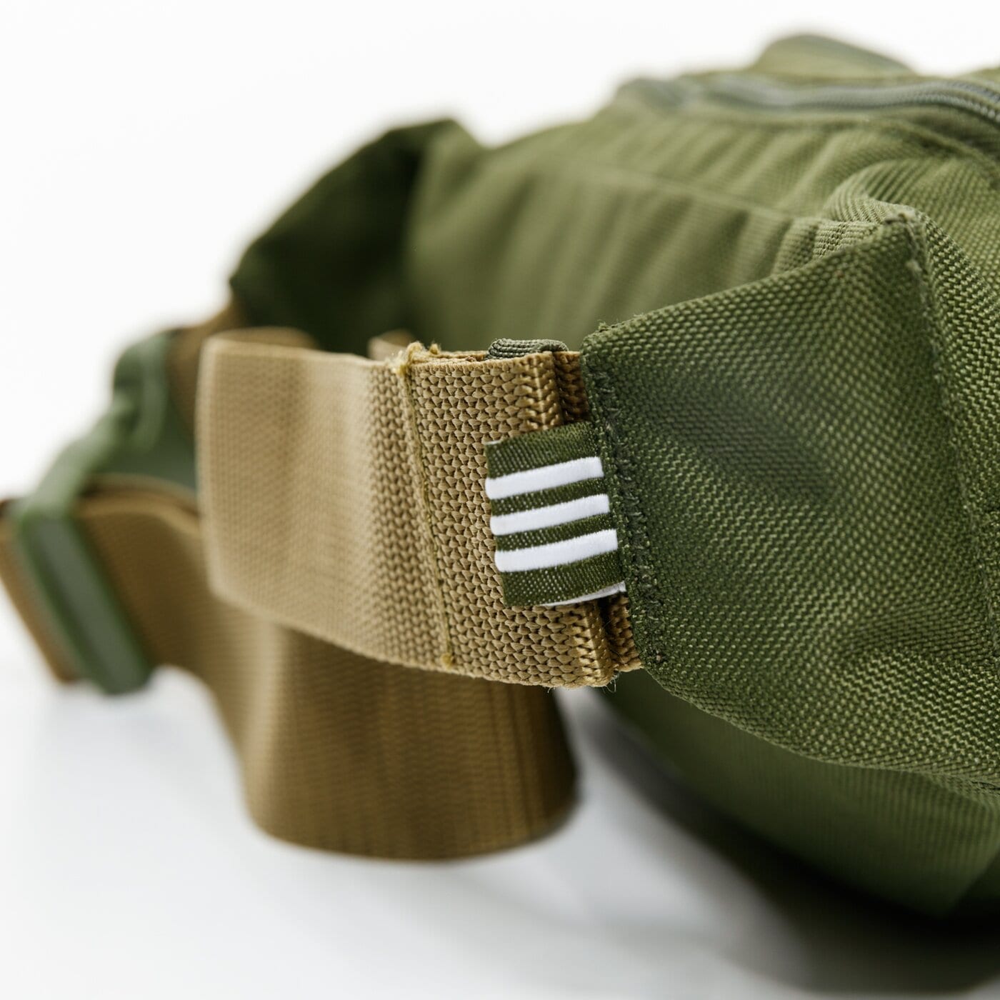 Дамска чанта за кръст ADIDAS ЧАНТА ЗА КРЪСТ ESSENTIAL CBODY gn5443 цвят каки