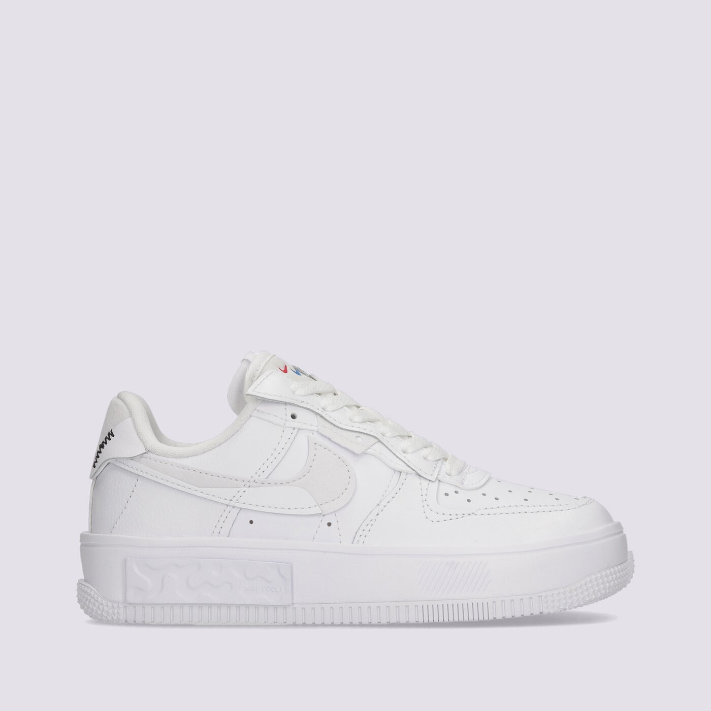 Дамски маратонки NIKE AIR FORCE 1 FONTANKA dh1290-100 цвят бял