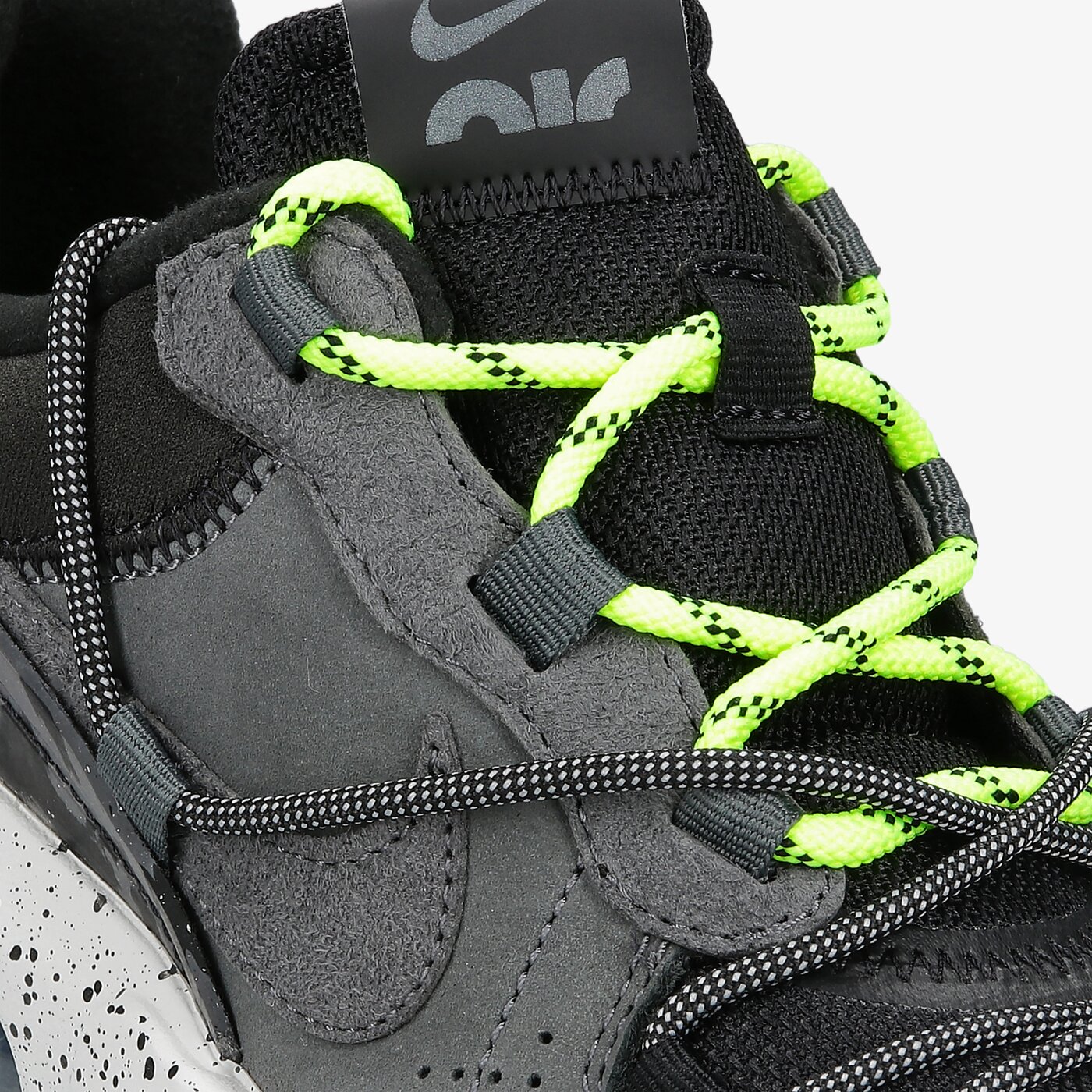 Дамски маратонки NIKE AIR MAX VIVA  db5268-002 цвят черен