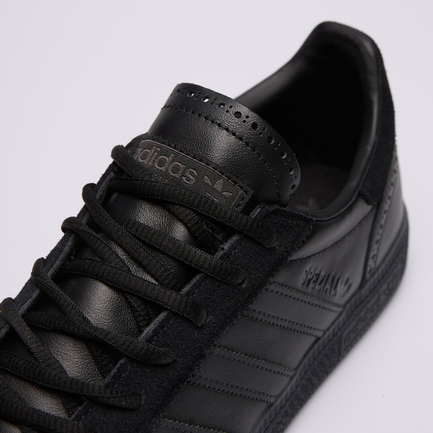 Мъжки маратонки ADIDAS HANDBALL SPEZIAL  jq8294 цвят черен