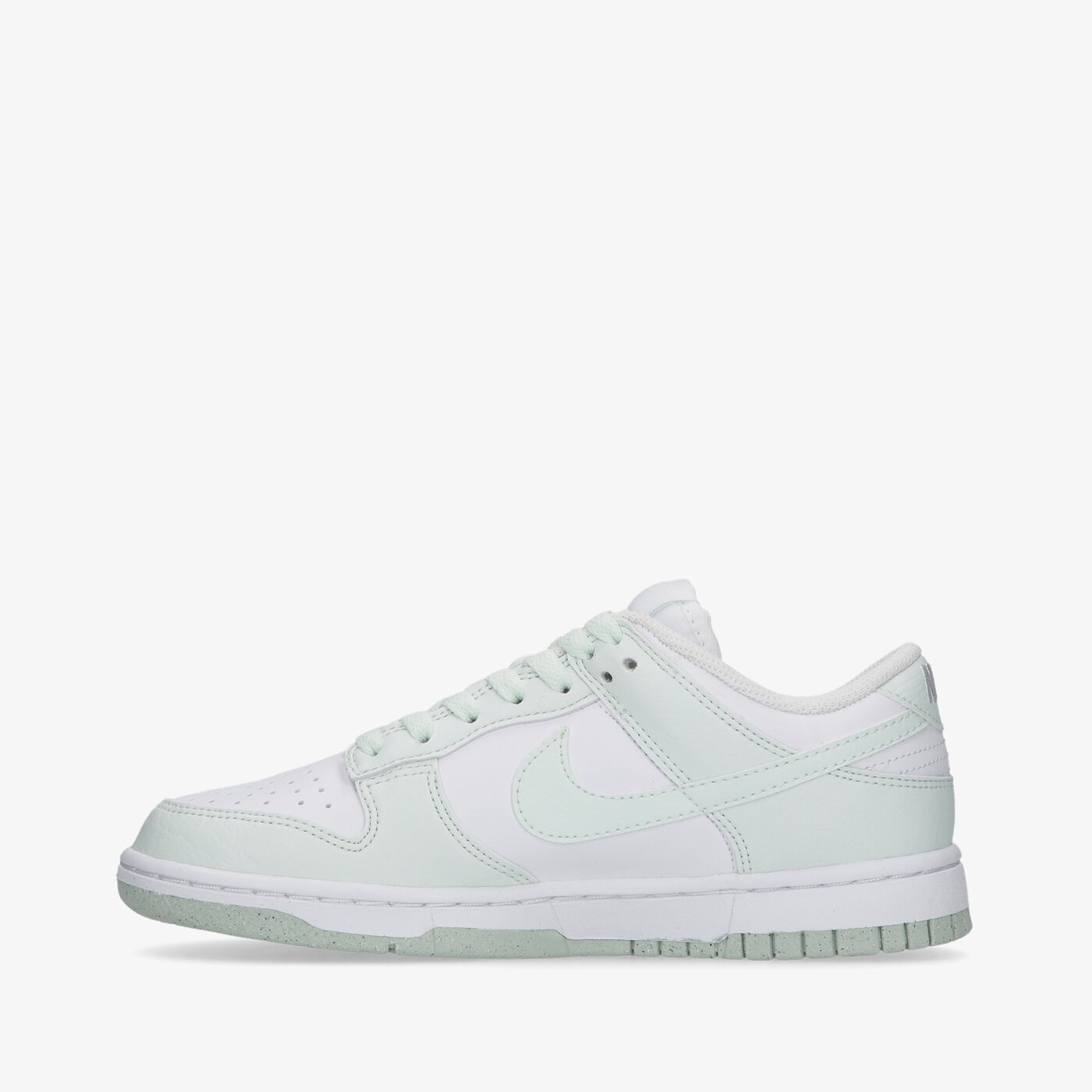 Дамски маратонки W NIKE DUNK LOW NEXT NATURE dn1431-102 цвят зелен