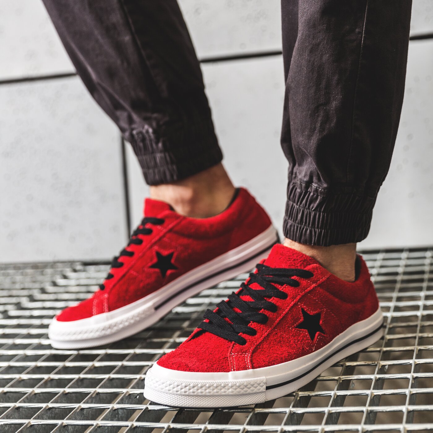 Мъжки маратонки CONVERSE ONE STAR c163246 цвят червен