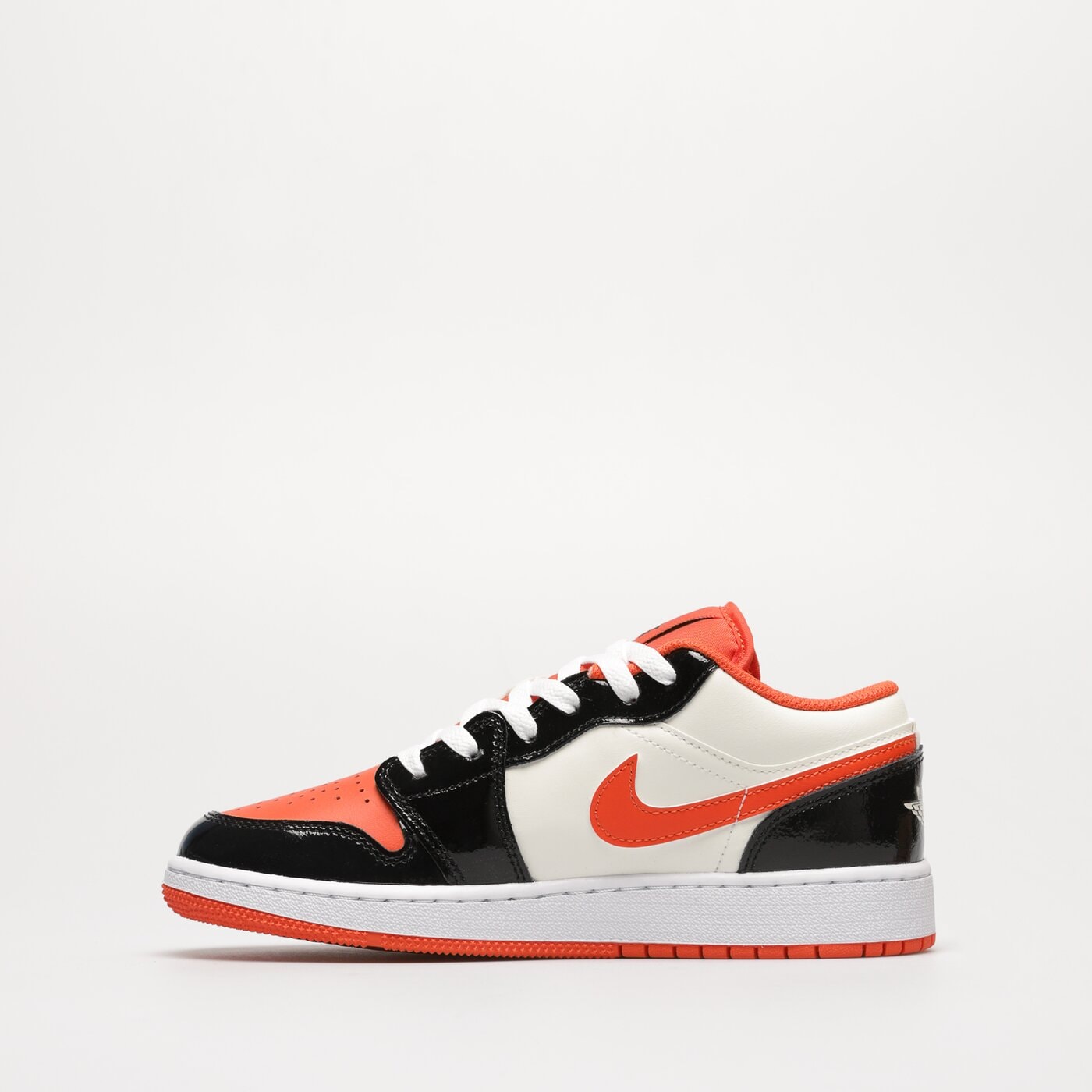 Детски маратонки AIR JORDAN 1 LOW SE dv1335-800 цвят бял