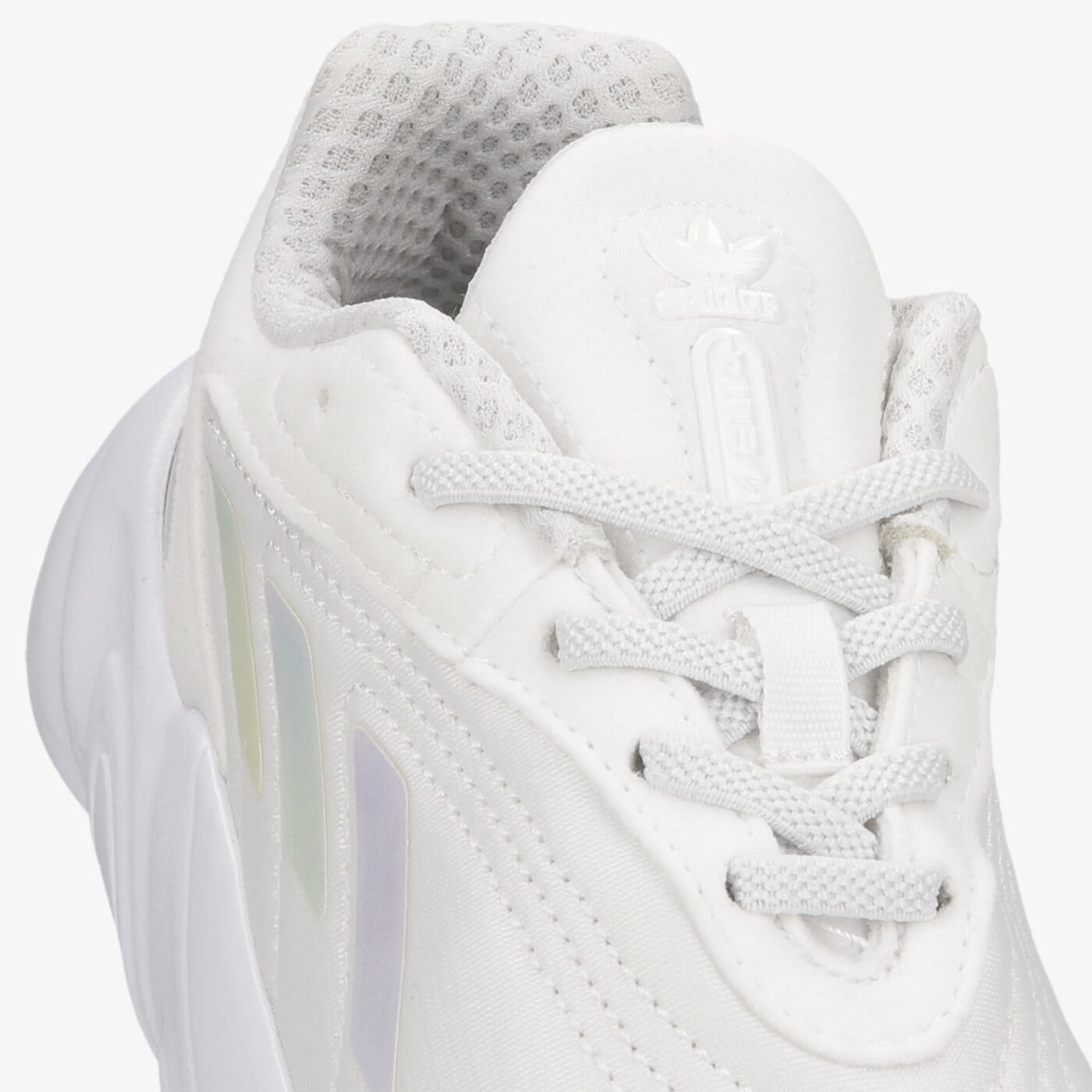 Детски маратонки ADIDAS OZELIA EL C gw8126 цвят бял