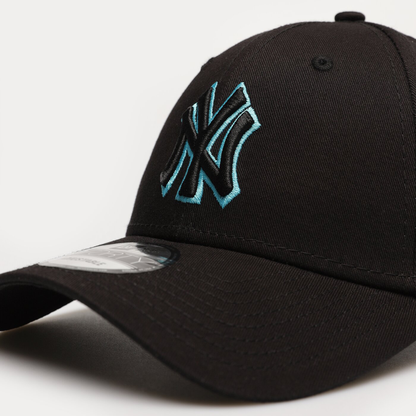 Мъжка шапка с козирка NEW ERA ШАПКА NEON OUTLINE 940 NYY NEW YORK YANKEES 60358122 цвят черен