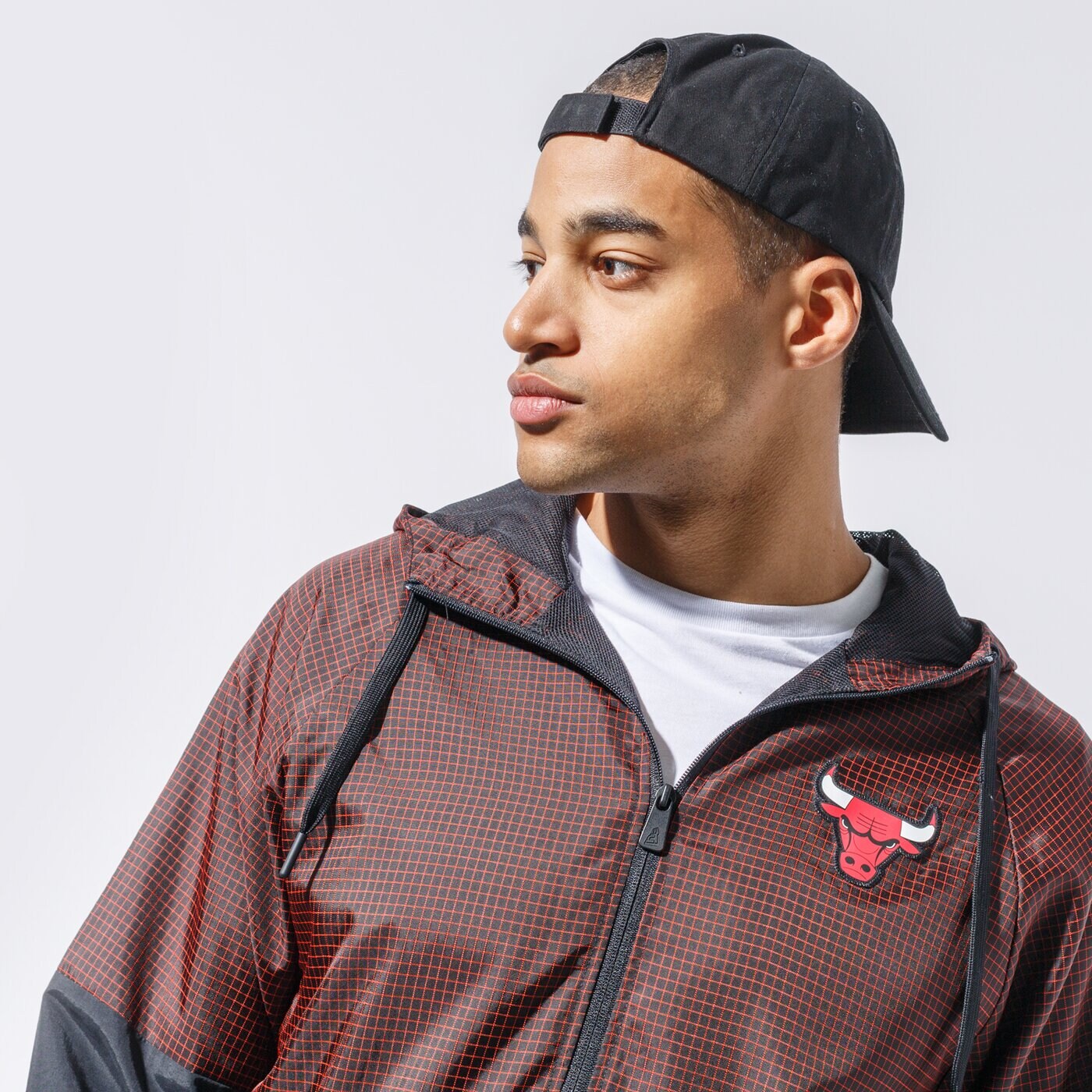 Мъжко преходно яке NEW ERA ЯКЕ NBA CHECK RIPSТОП WINDBREAKER CHIBUL FDR 12485682 цвят черен