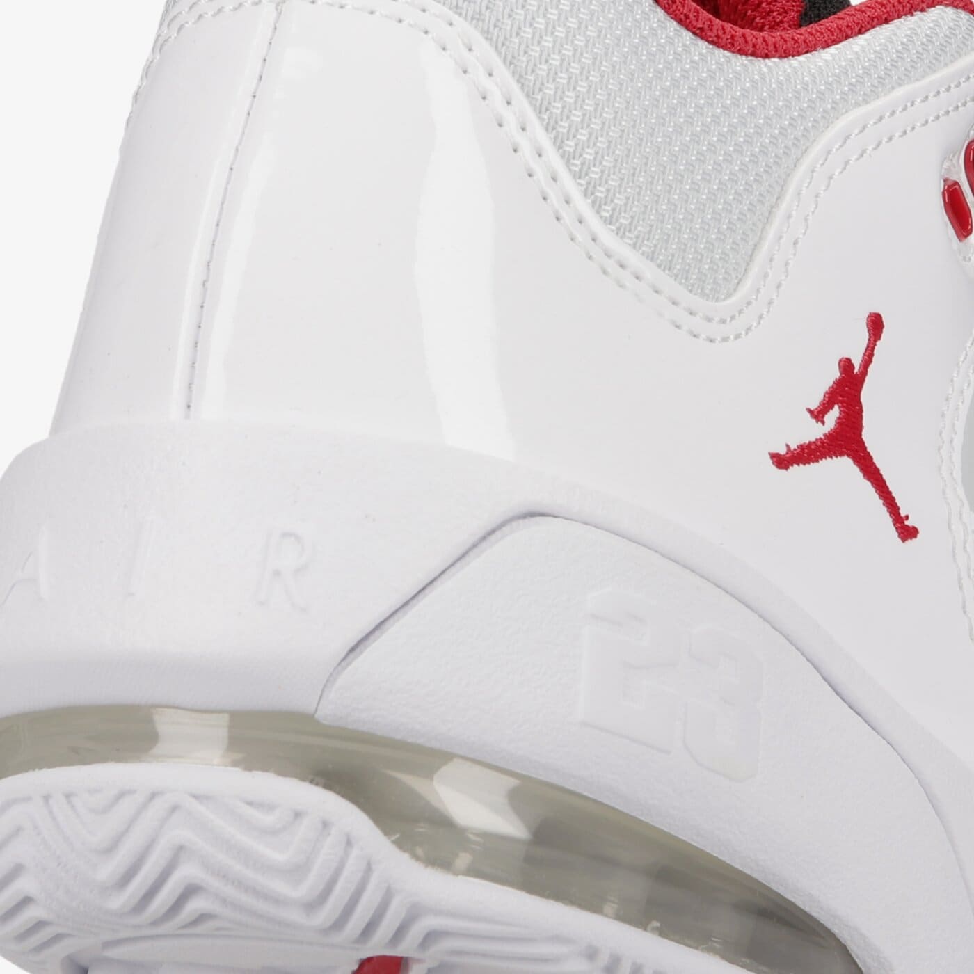 Детски маратонки JORDAN MAX AURA 3  da8021-105 цвят бял