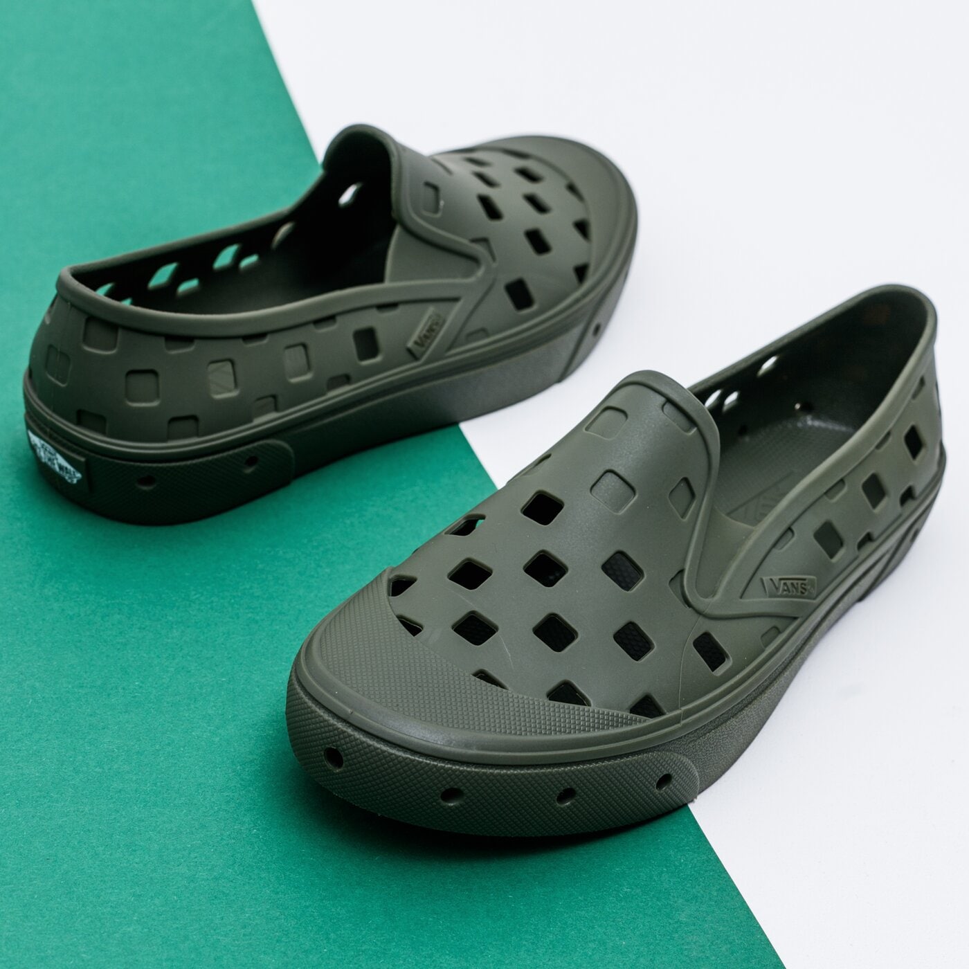 Мъжки маратонки VANS UA TREK SLIP-ON vn0a5hf850k1 цвят каки