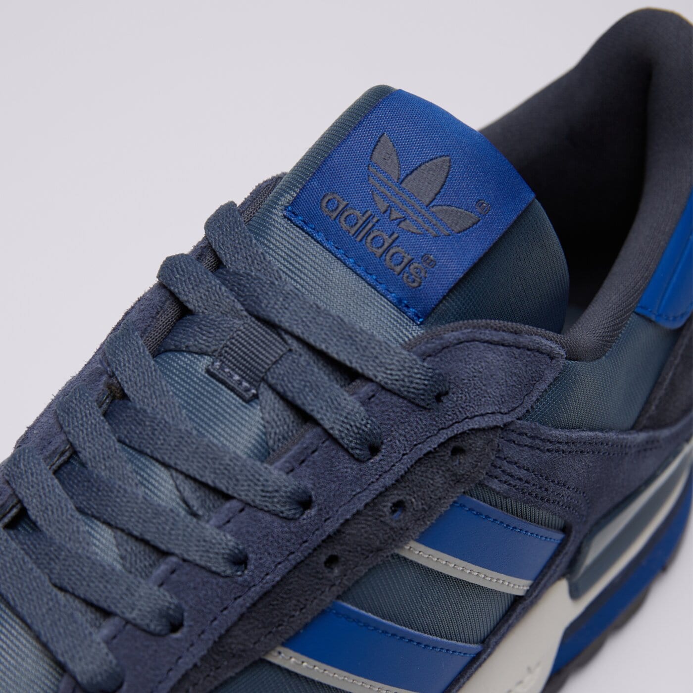 Мъжки маратонки ADIDAS ZX 600  jp8181 цвят тъмносин