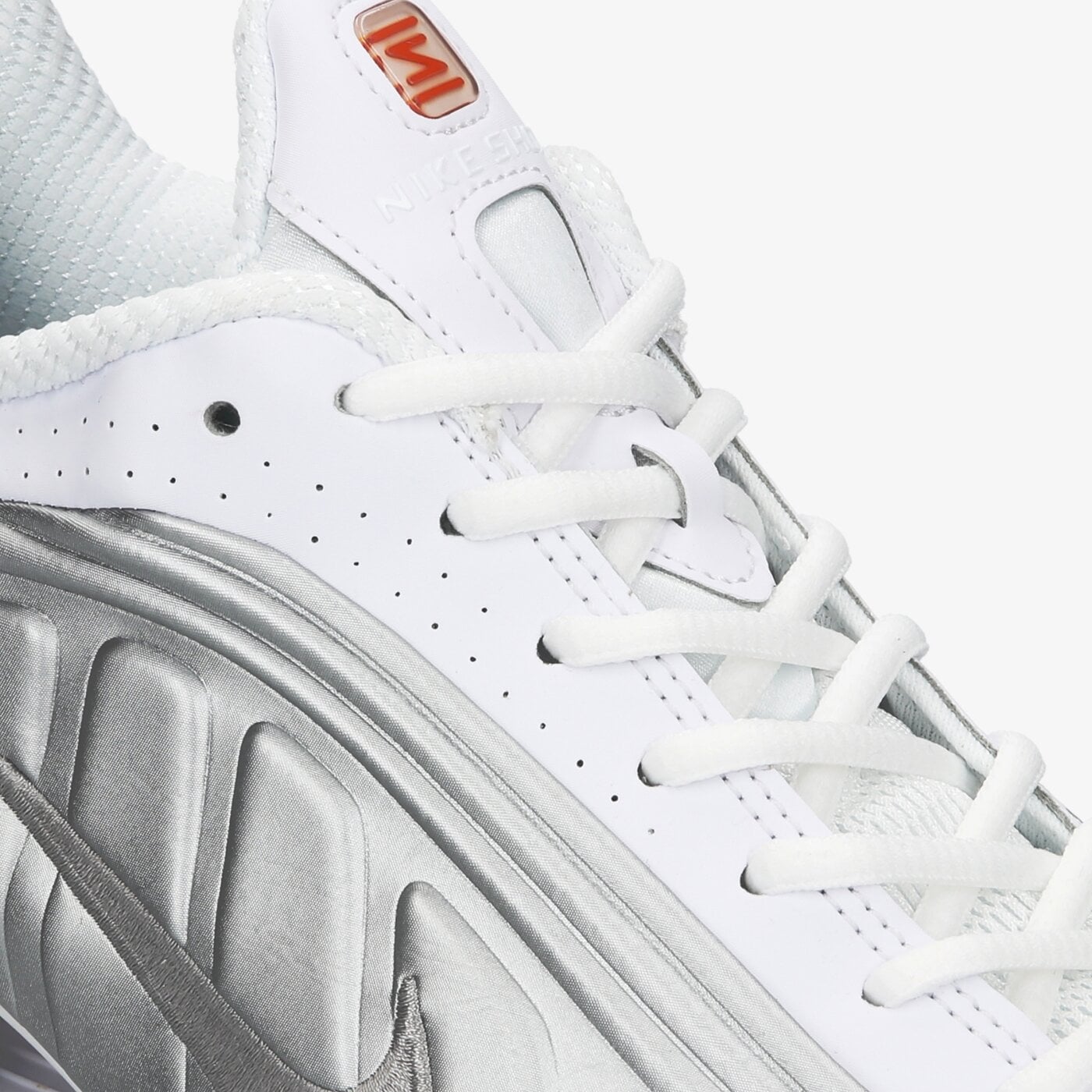 Мъжки маратонки NIKE SHOX R4 104265-131 цвят бял