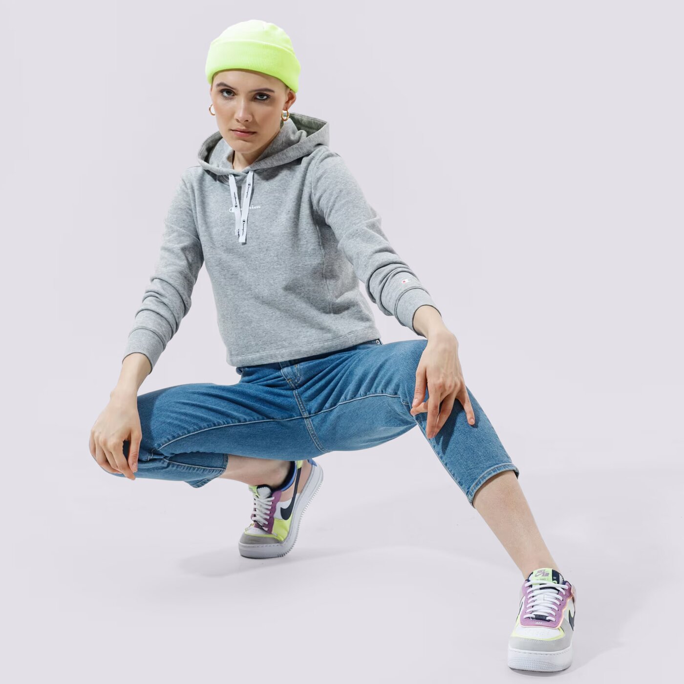 Дамски суичър CHAMPION СУИТЧЪР С КАЧУЛКА HOODED SWEATSHIRT 112586em029 цвят сив