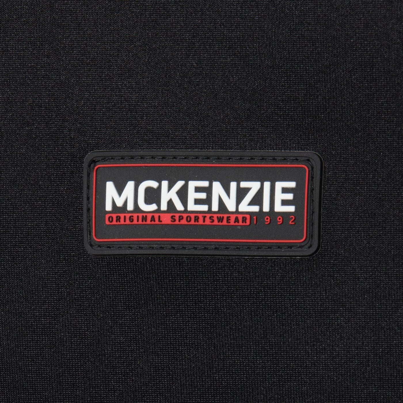 Мъжки суичър MCKENZIE СУИТЧЪР СЪС ЗАКОПЧАВАНЕ   С КАЧУЛКА MEDLEY PLY FZ mcktm16113007 цвят черен