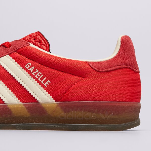 Дамски маратонки ADIDAS GAZELLE INDOOR W js1411 цвят червен