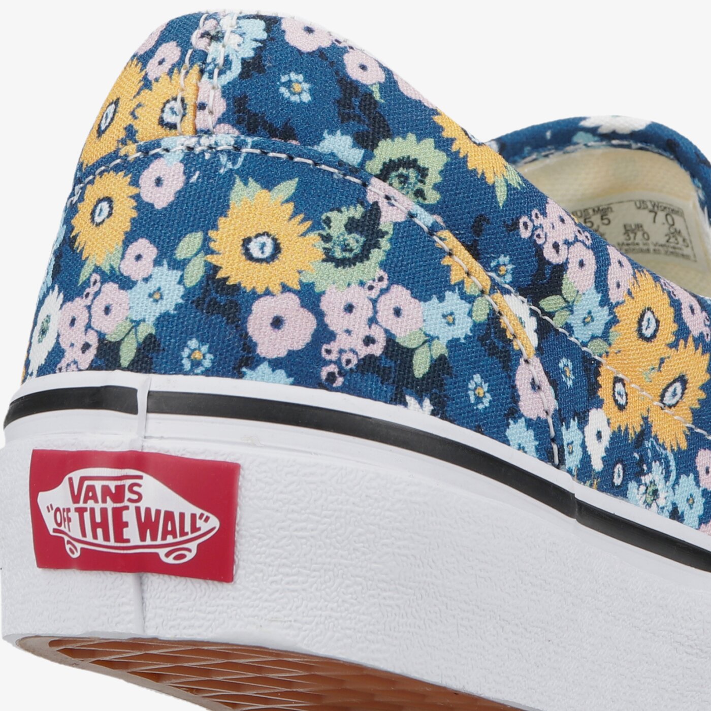 Дамски маратонки VANS UA CLASSIC SLIP-ON vn000xg8as21 цвят многоцветен