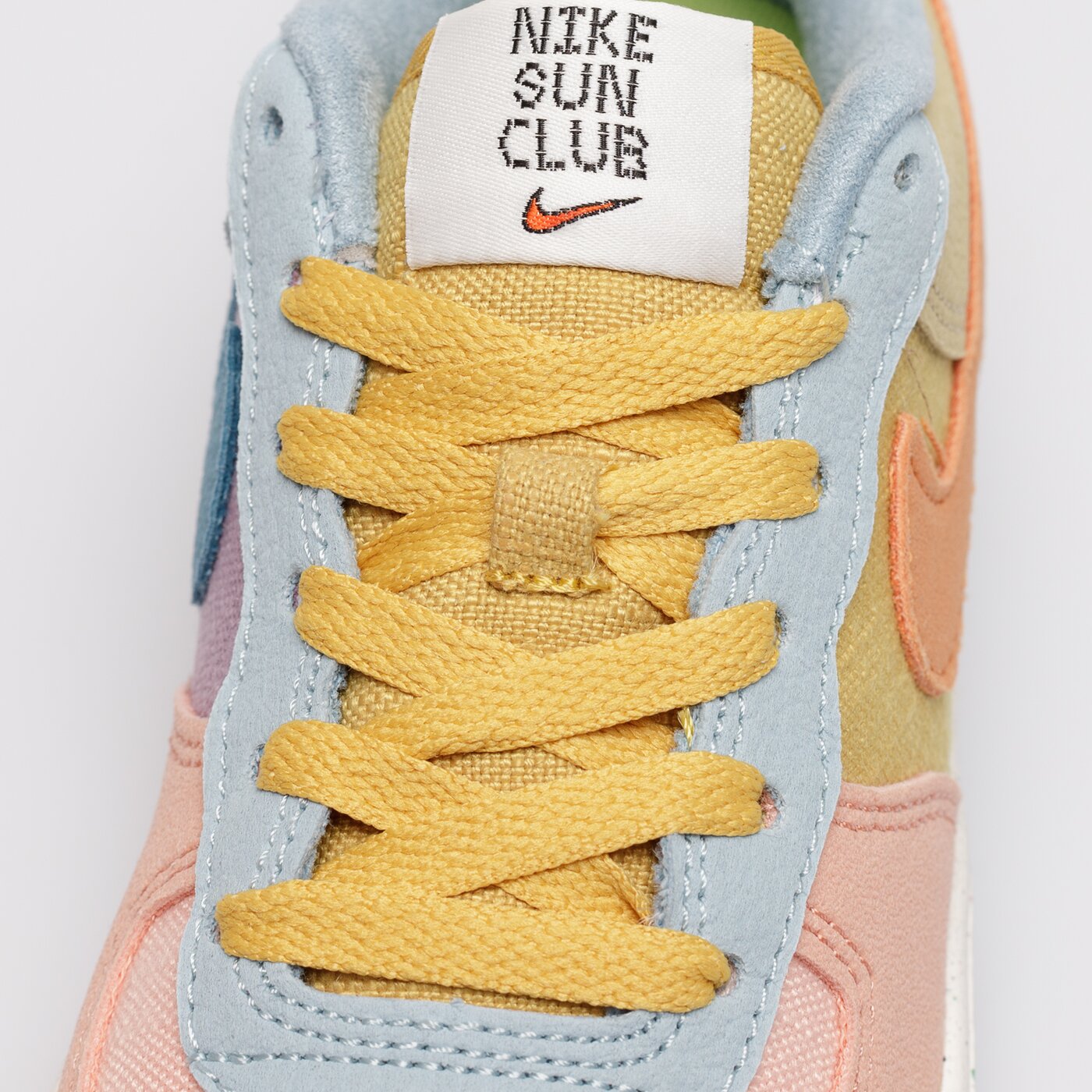 Детски маратонки NIKE AIR FORCE 1 LV8 dm0984-700 цвят многоцветен