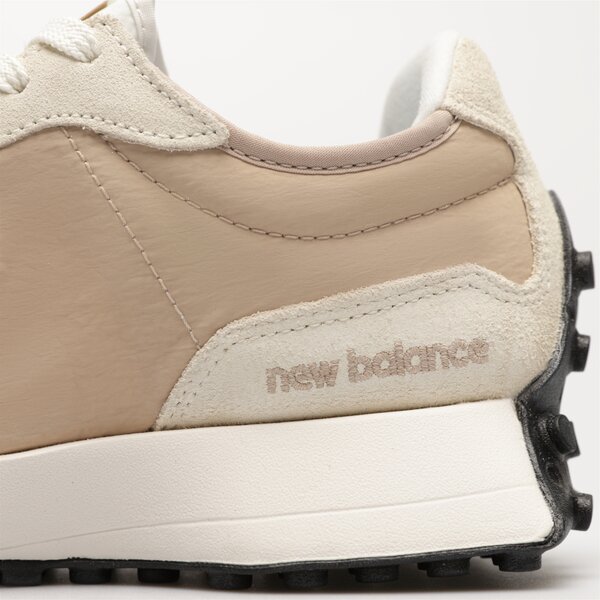 Дамски маратонки NEW BALANCE 327  ws327um цвят бежов