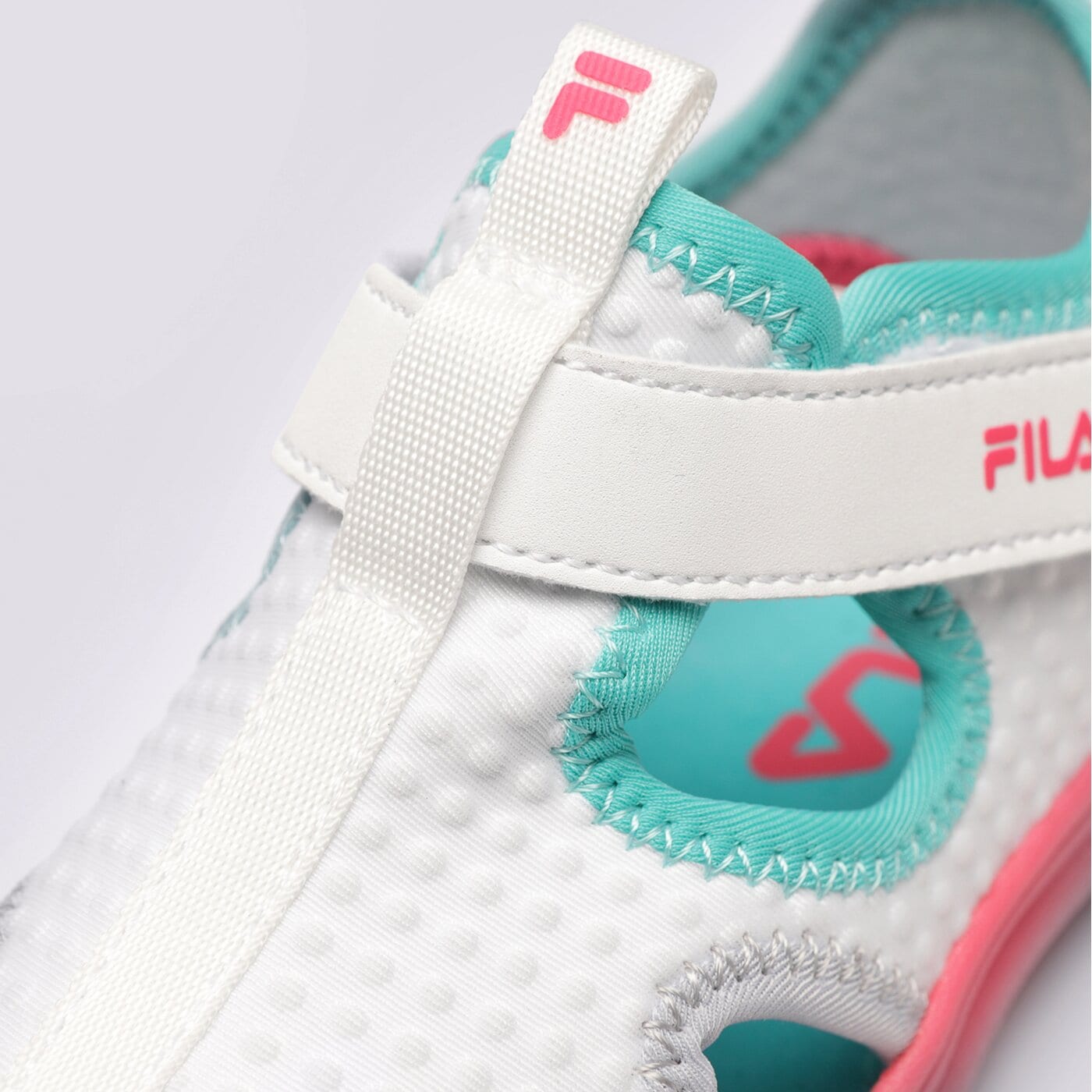 Детски чехли и сандали FILA AQUA KD 3sm01943-149 цвят бял