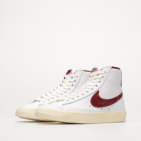 Дамски маратонки NIKE BLAZER MID '77 SE dv7003-100 цвят бял