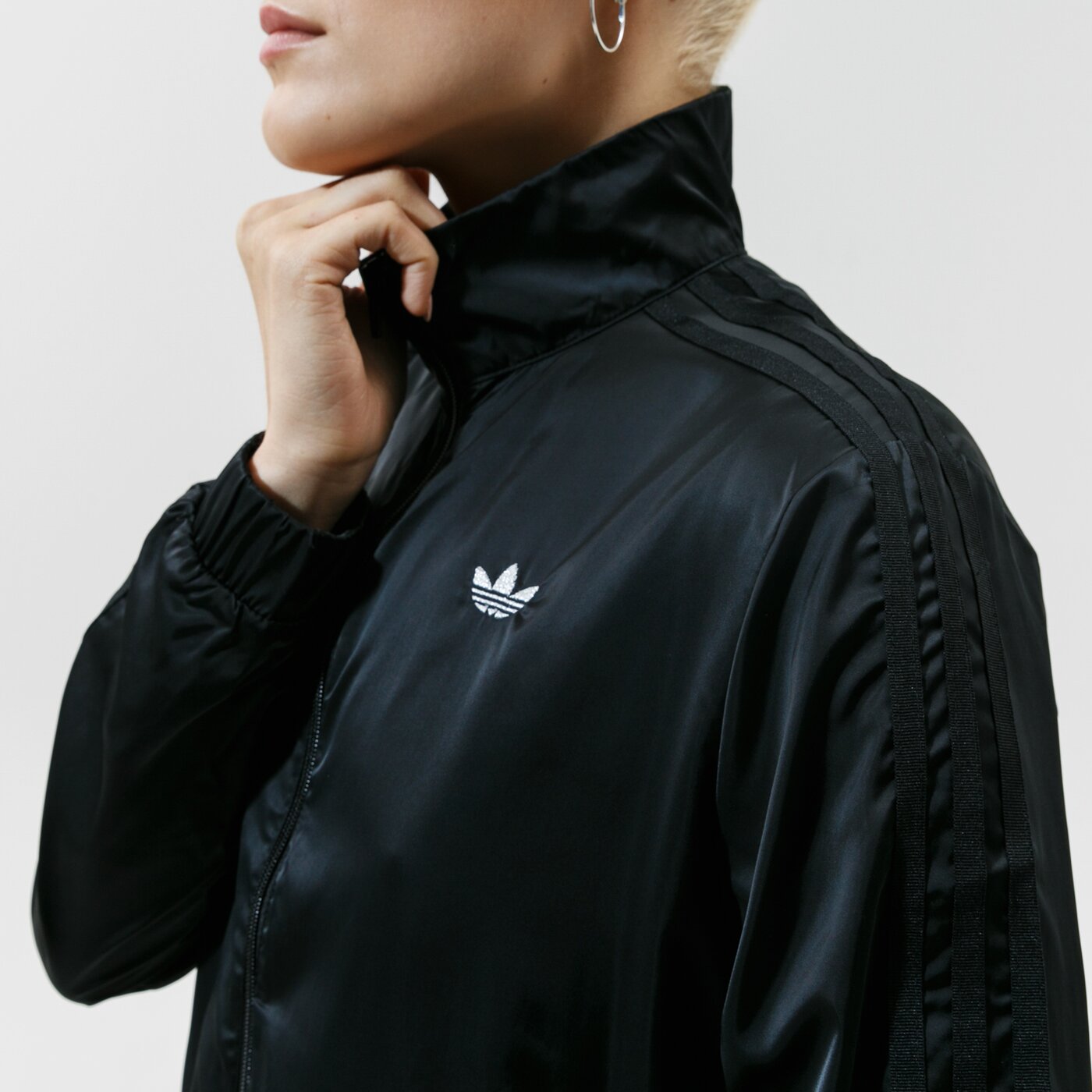 Дамски суичър ADIDAS СУИТЧЪР TRACK ТОП gn3153 цвят черен