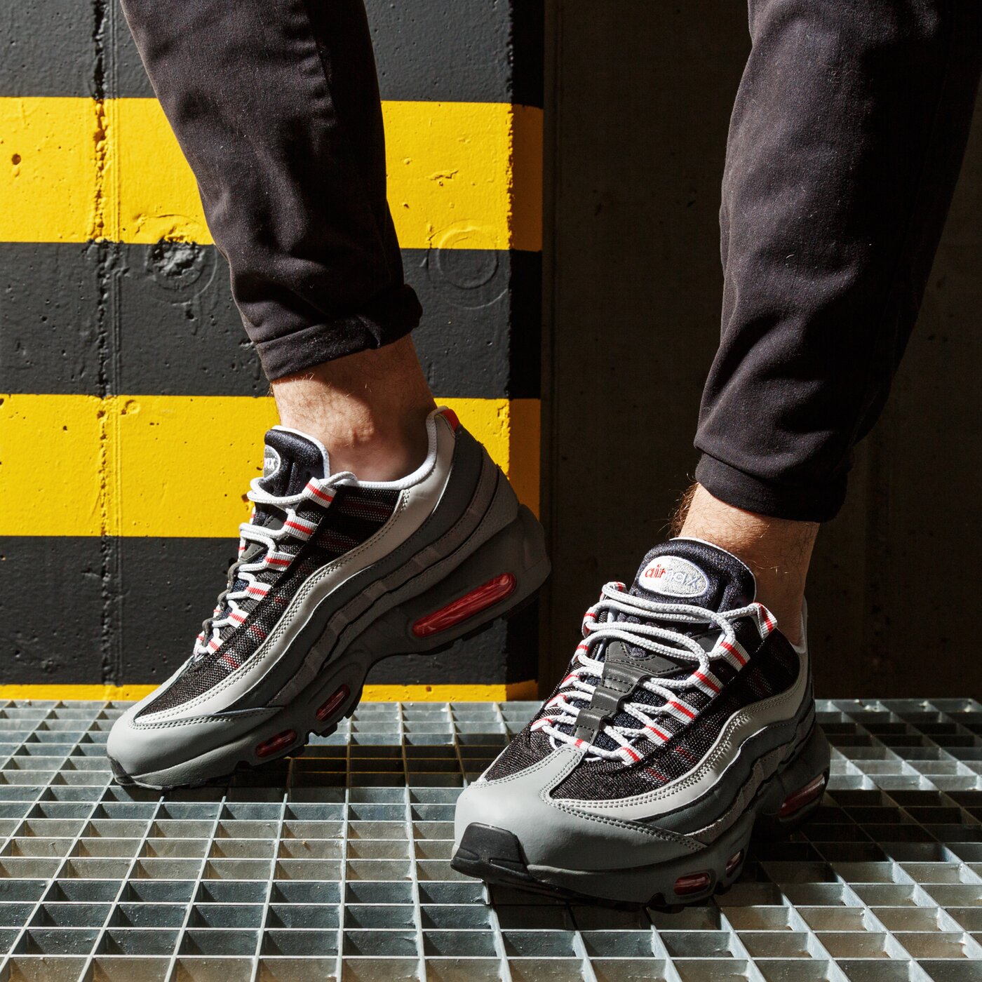 Мъжки маратонки NIKE AIR MAX 95 ESSENTIAL ci3705-600 цвят сив