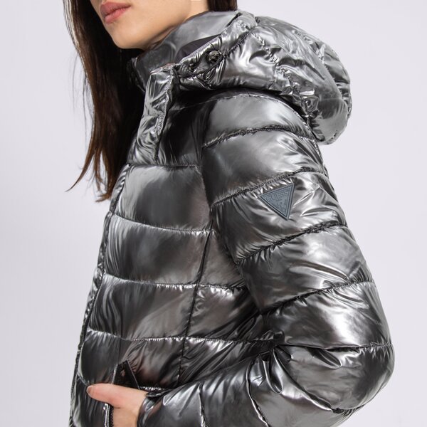 Дамско зимно яке GUESS ЯКЕ FIORENZA JACKET w1bl00web40slvr цвят сребърен