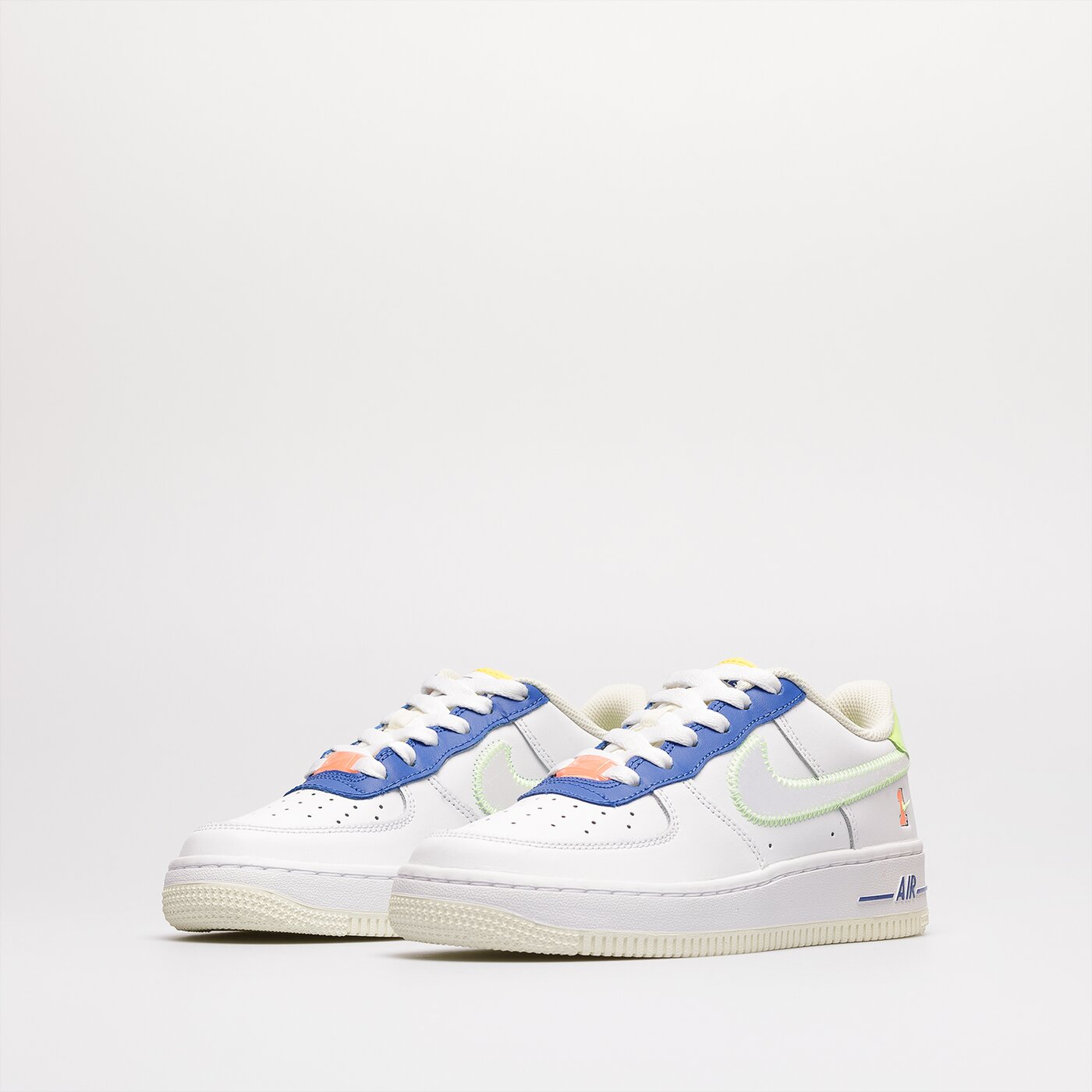 Детски маратонки NIKE AIR FORCE 1 LV8 (GS) fb1393-111 цвят бял