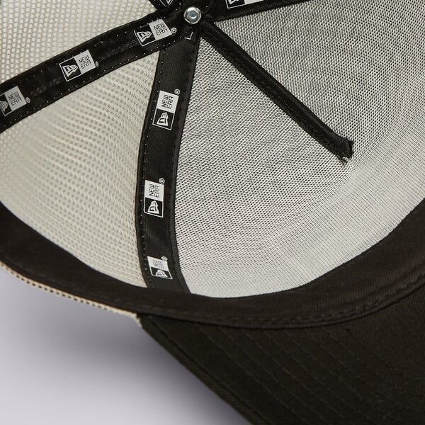 Мъжка шапка с козирка NEW ERA ШАПКА MLB PATCH TRUCKER NYY NEW YORK YANKEES 60667680 цвят черен