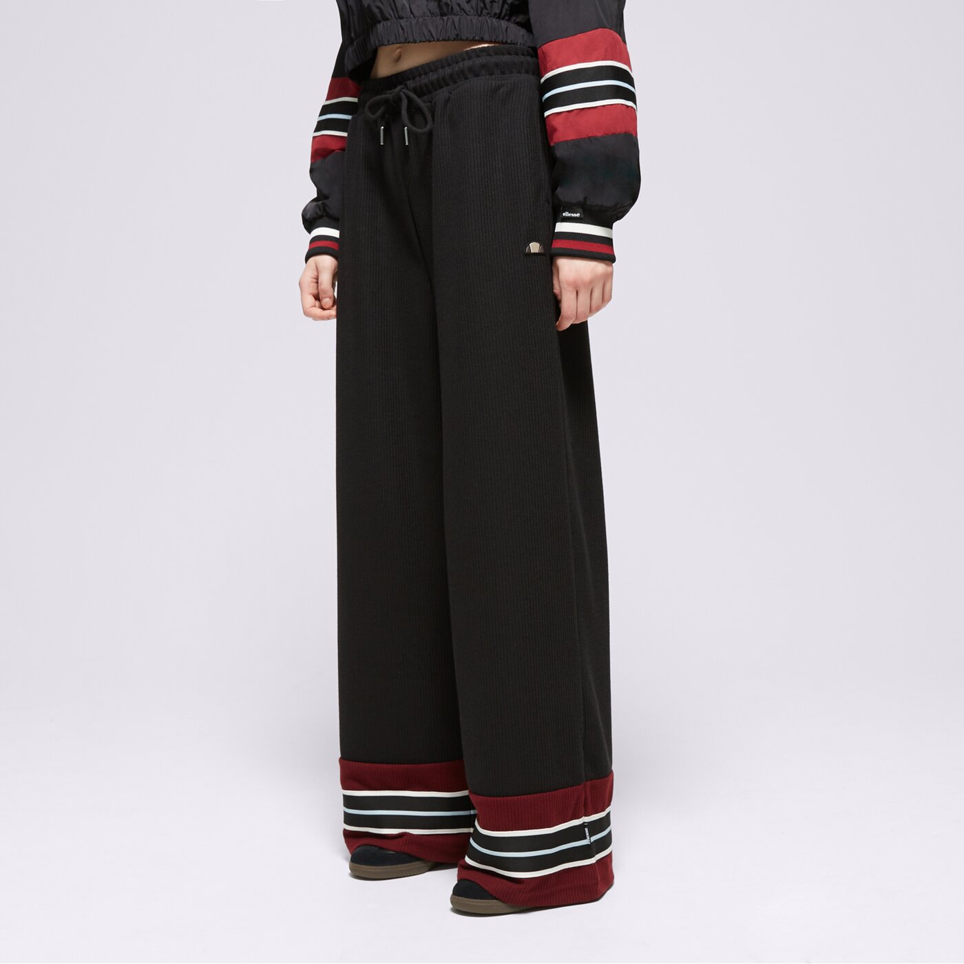 Дамски панталони ELLESSE ПАНТАЛОНИ TRICIA TRACK PANT BLK sgv20153011 цвят черен