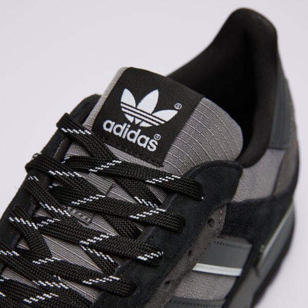 Мъжки маратонки ADIDAS ZX 600  jr8741 цвят черен