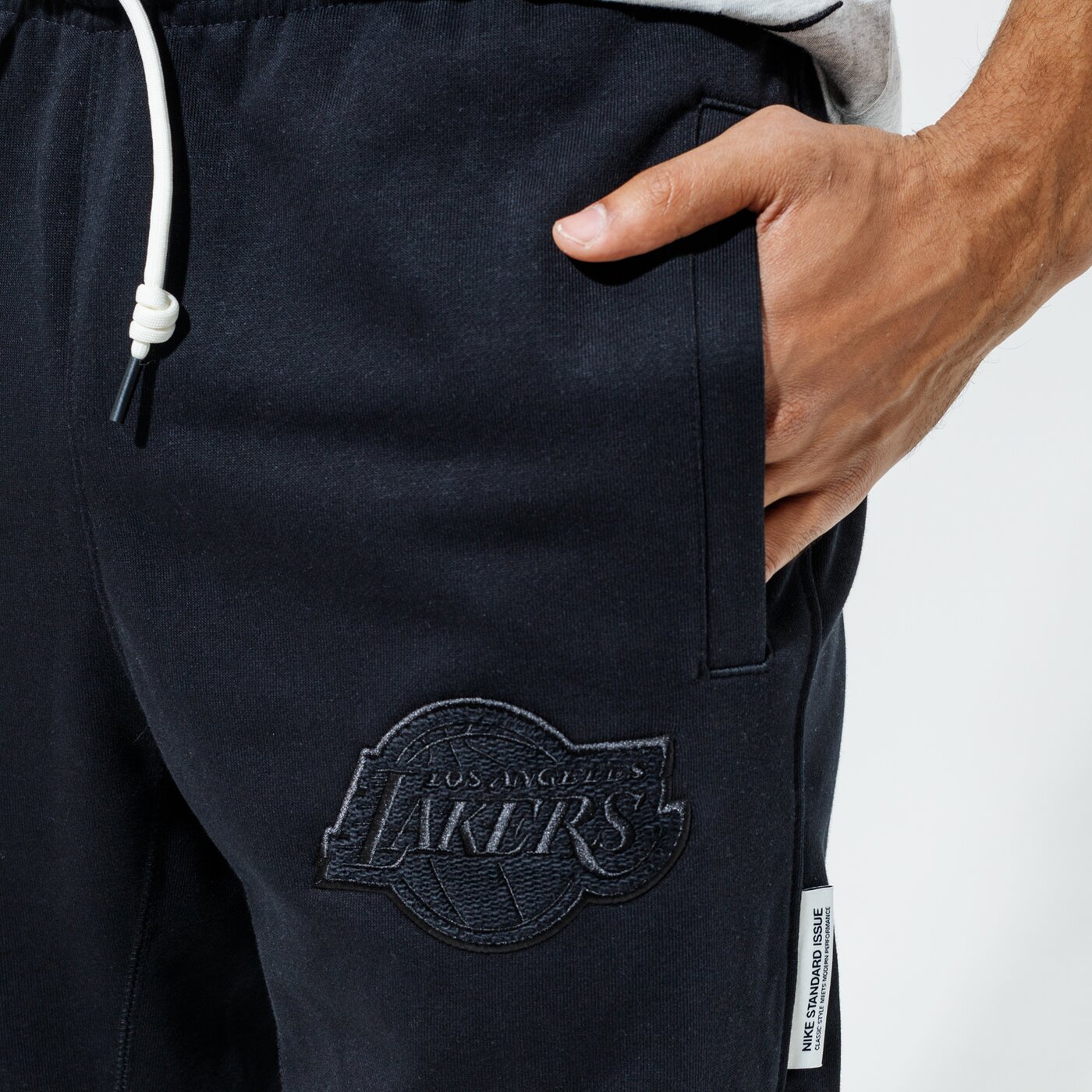 Мъжки панталони NIKE ПАНТАЛОНИ LAL M NK DF STD ISSUE PANT NBA db0957-010 цвят черен