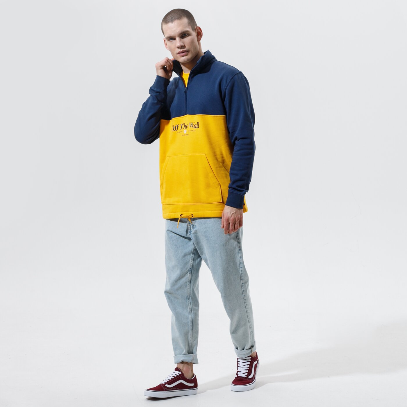 Мъжки суичър VANS ЯКЕ MN FREQUENCY QZP SAFFRON/АНЦУГS BLUES vn0a54aaz5m1 цвят жълт