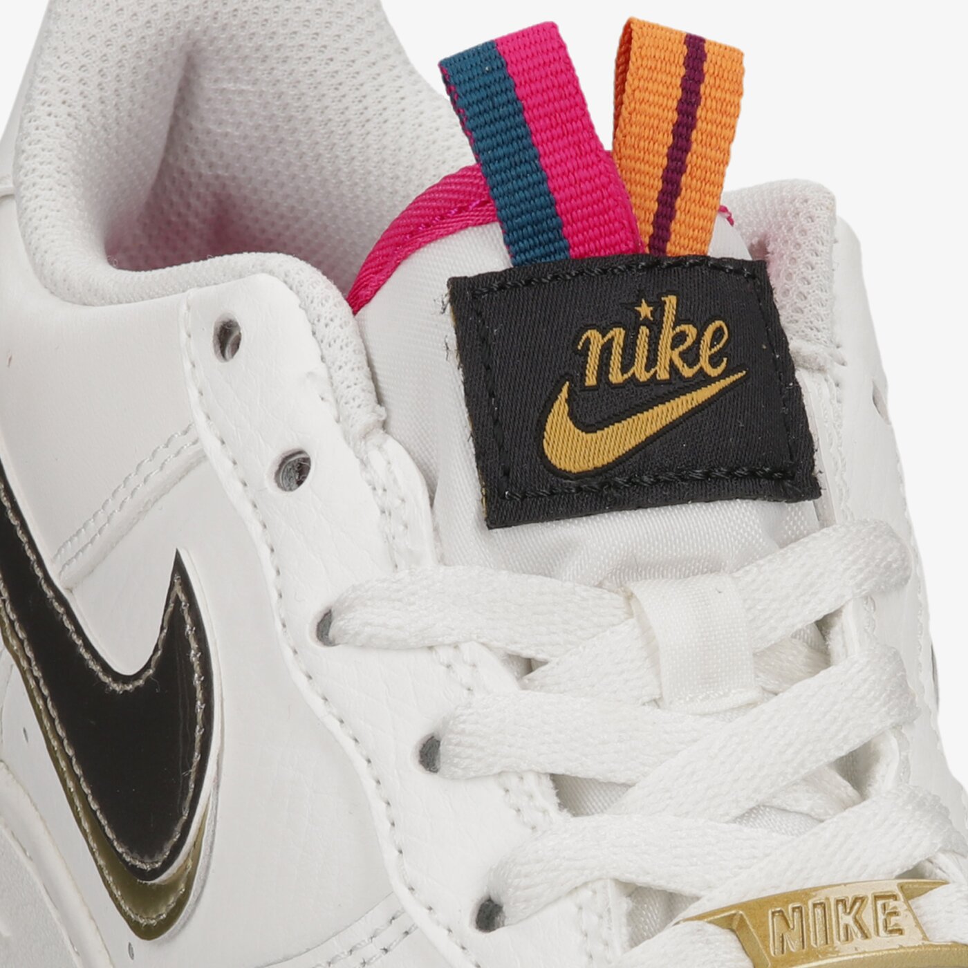Детски маратонки NIKE AIR FORCE 1 LV8 dh9595-001 цвят бял