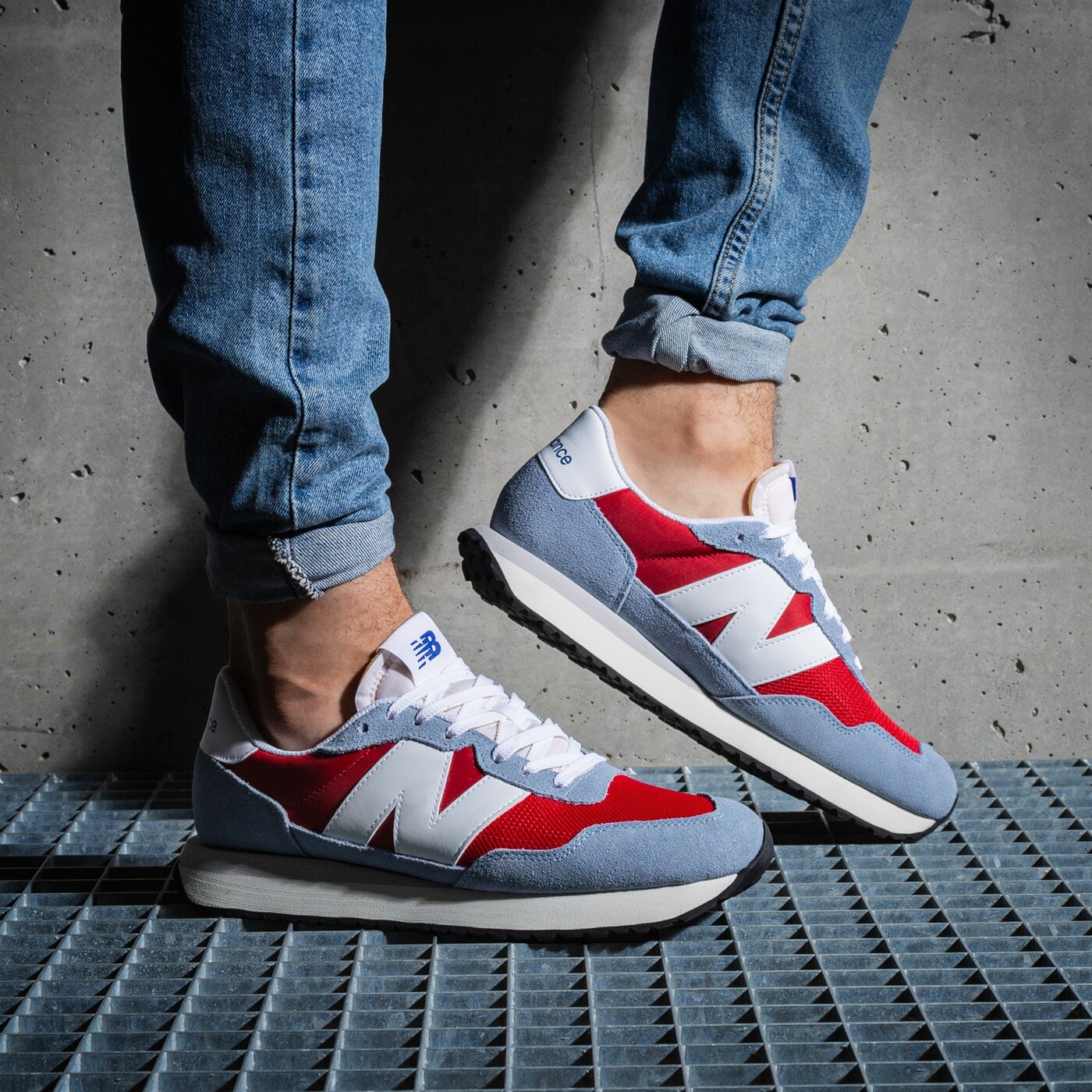 Мъжки маратонки NEW BALANCE 237  ms237vb цвят сив