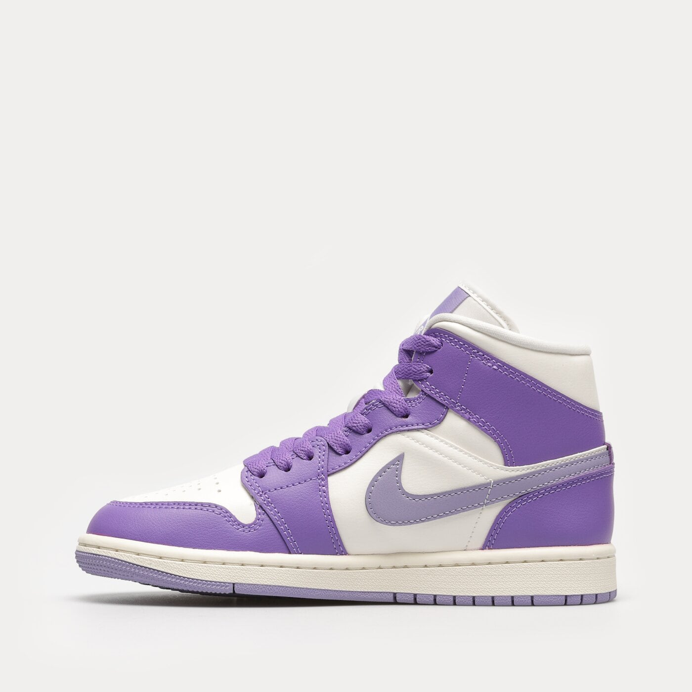 Дамски маратонки WMNS AIR JORDAN 1 MID bq6472-504 цвят виолетов