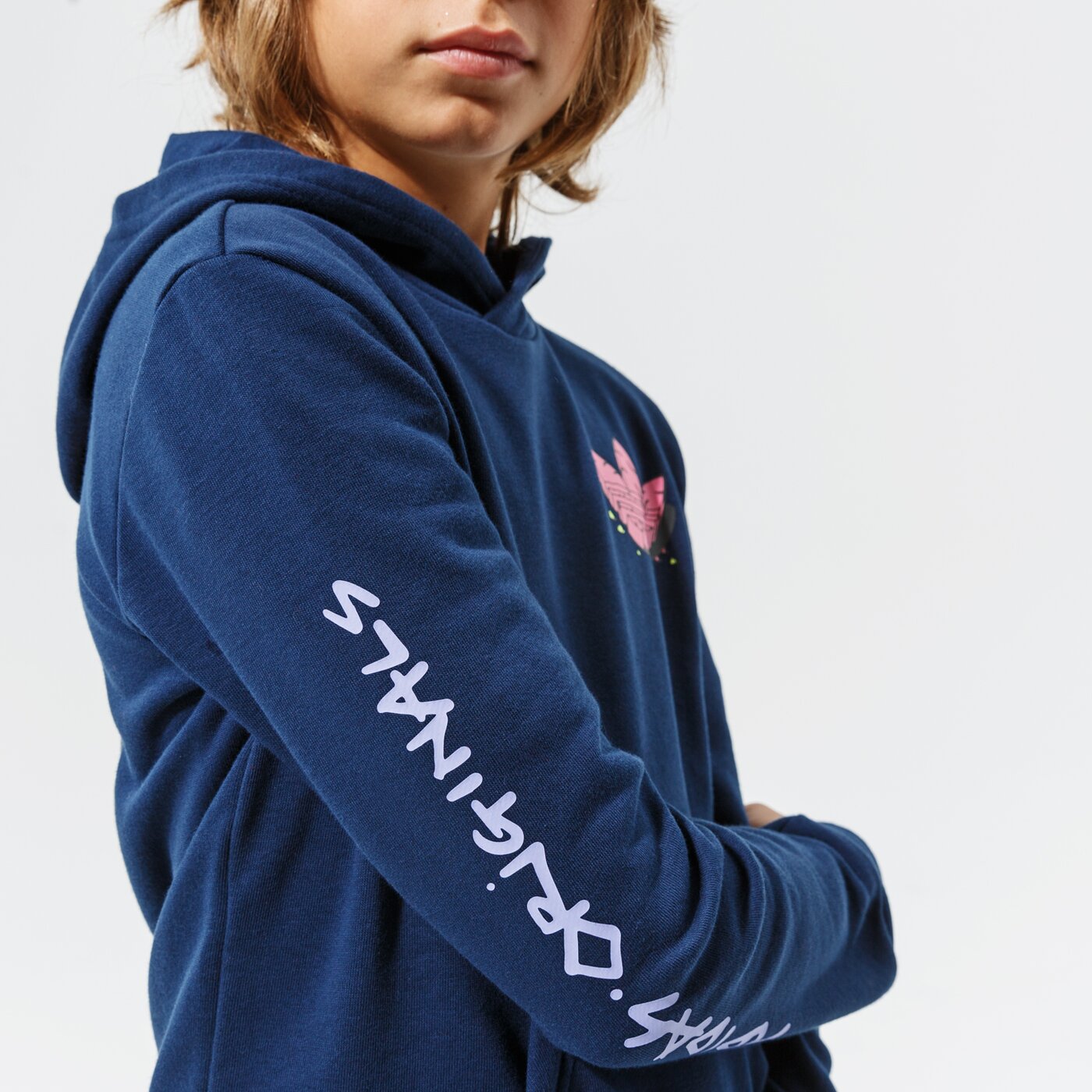 Детски суичър ADIDAS СУИТЧЪР С КАЧУЛКА HOODIE BOY h22639 цвят тъмносин