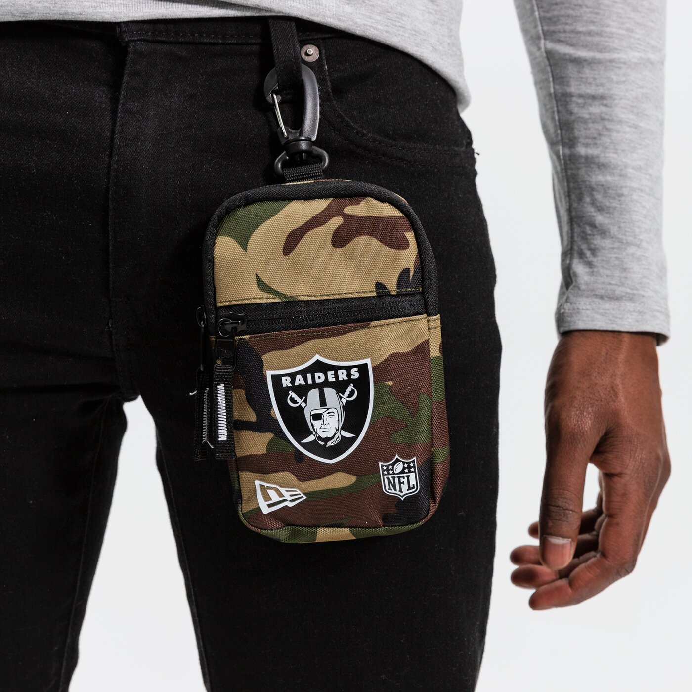 Дамска чанта за кръст NEW ERA ЧАНТА NFL MINI POUCH RAIDERS WDC OAKLAND RAIDERS WDC 12145333 цвят многоцветен