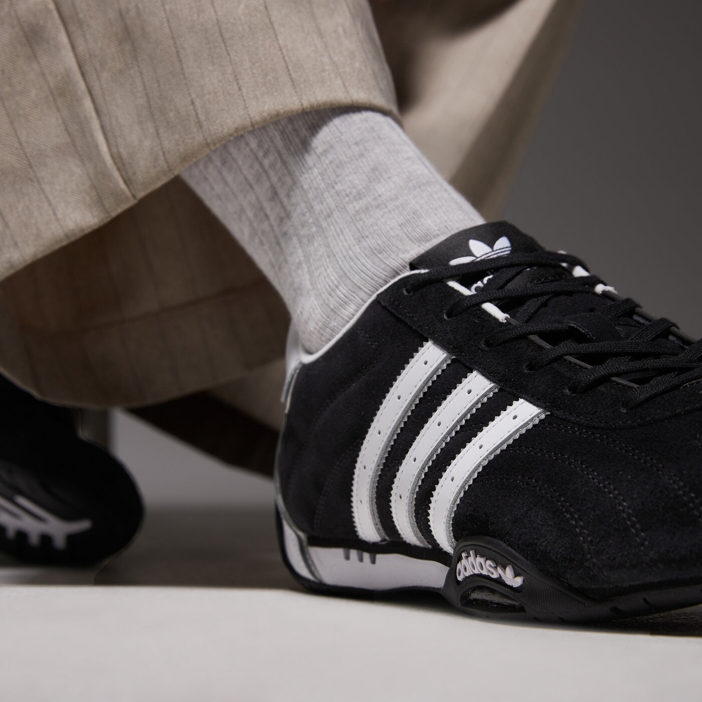 Мъжки маратонки ADIDAS ADIRACER LO jp7009 цвят черен