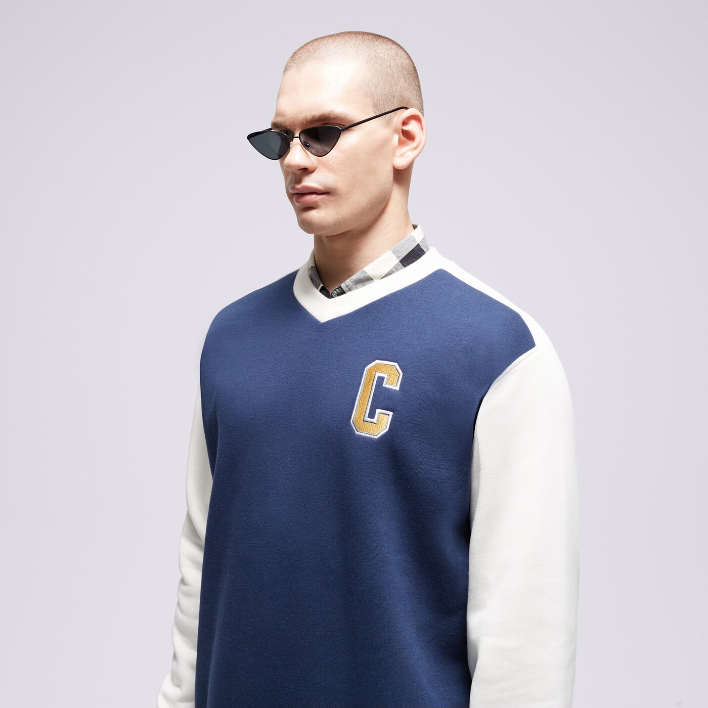 Мъжки суичър CHAMPION СУИТЧЪР V-NECK SWEATSHIRT 219176bs561 цвят тъмносин