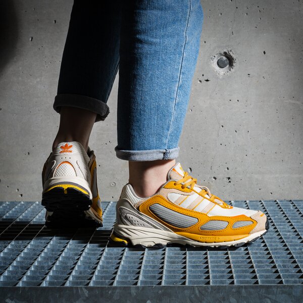 Дамски маратонки ADIDAS SHADOWTURF gw3970 цвят многоцветен