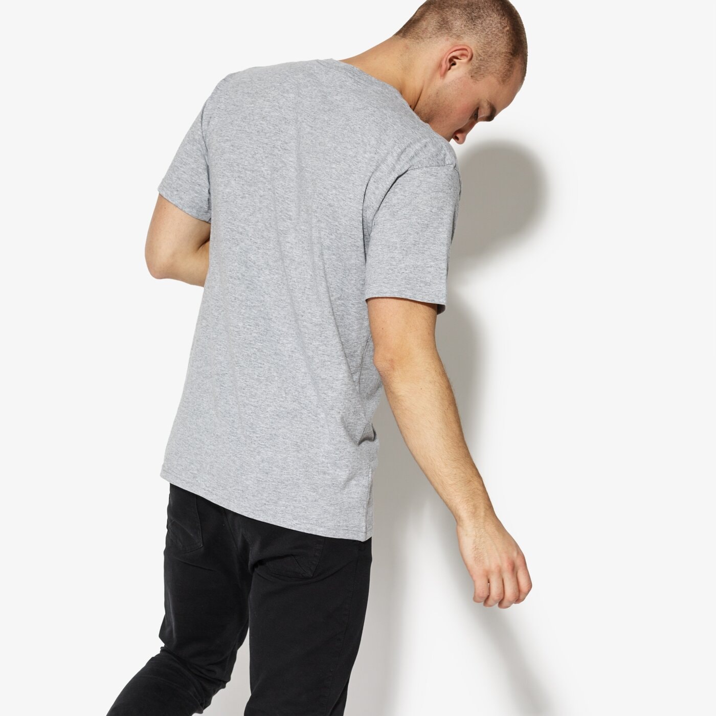 Мъжка тениска VANS ТЕНИСКА SS LEFT CHEST LOGO TEE VA3CZEATH vn0a3czeath1 цвят сив