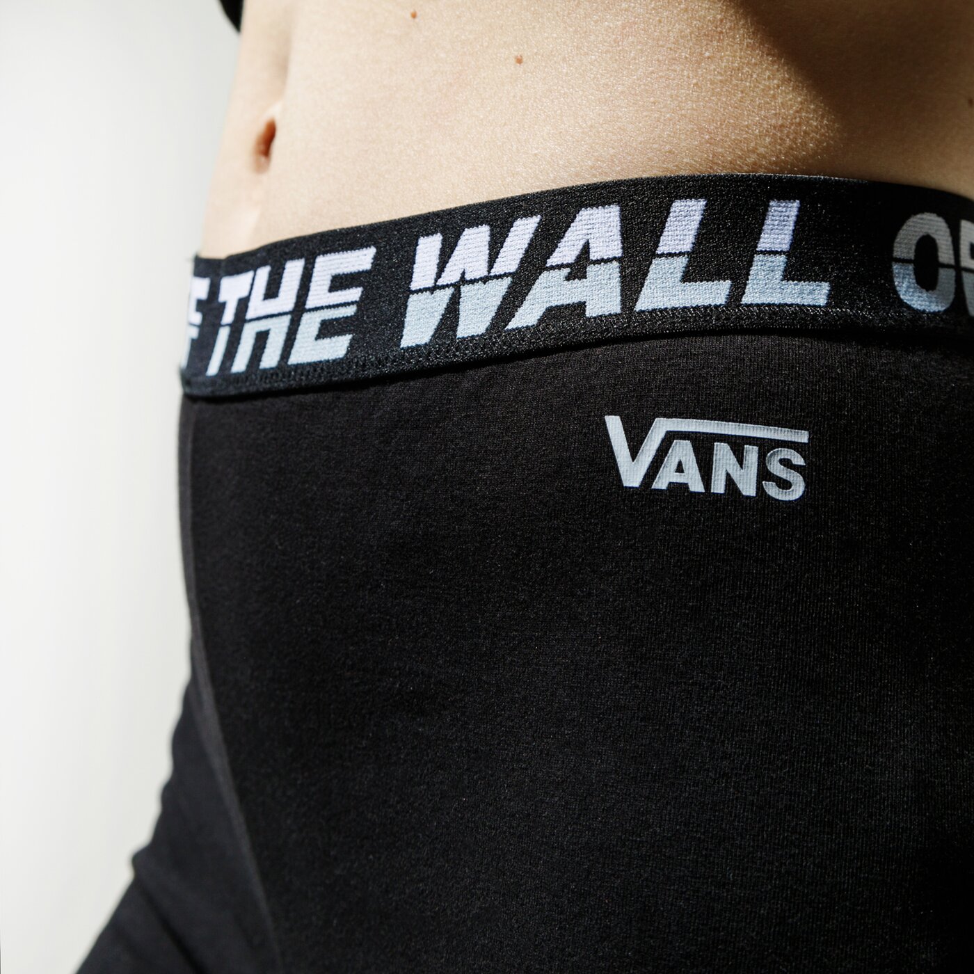 Дамски панталони VANS КЛИН BLADEZ LEGGING vn0a4dr3blk1 цвят черен