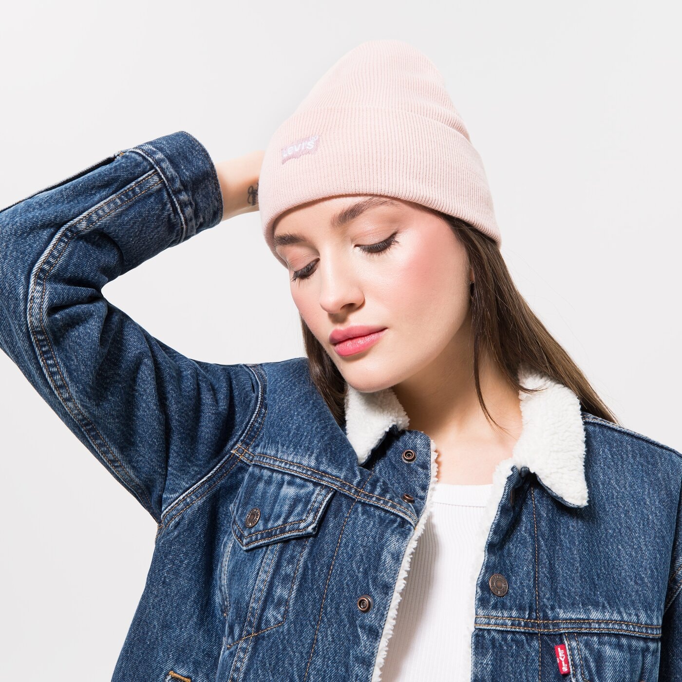 Дамска зимна шапка LEVI'S ШАПКА SLOUCHY BEANIE - TONAL BATWING 38141-0099 цвят розов