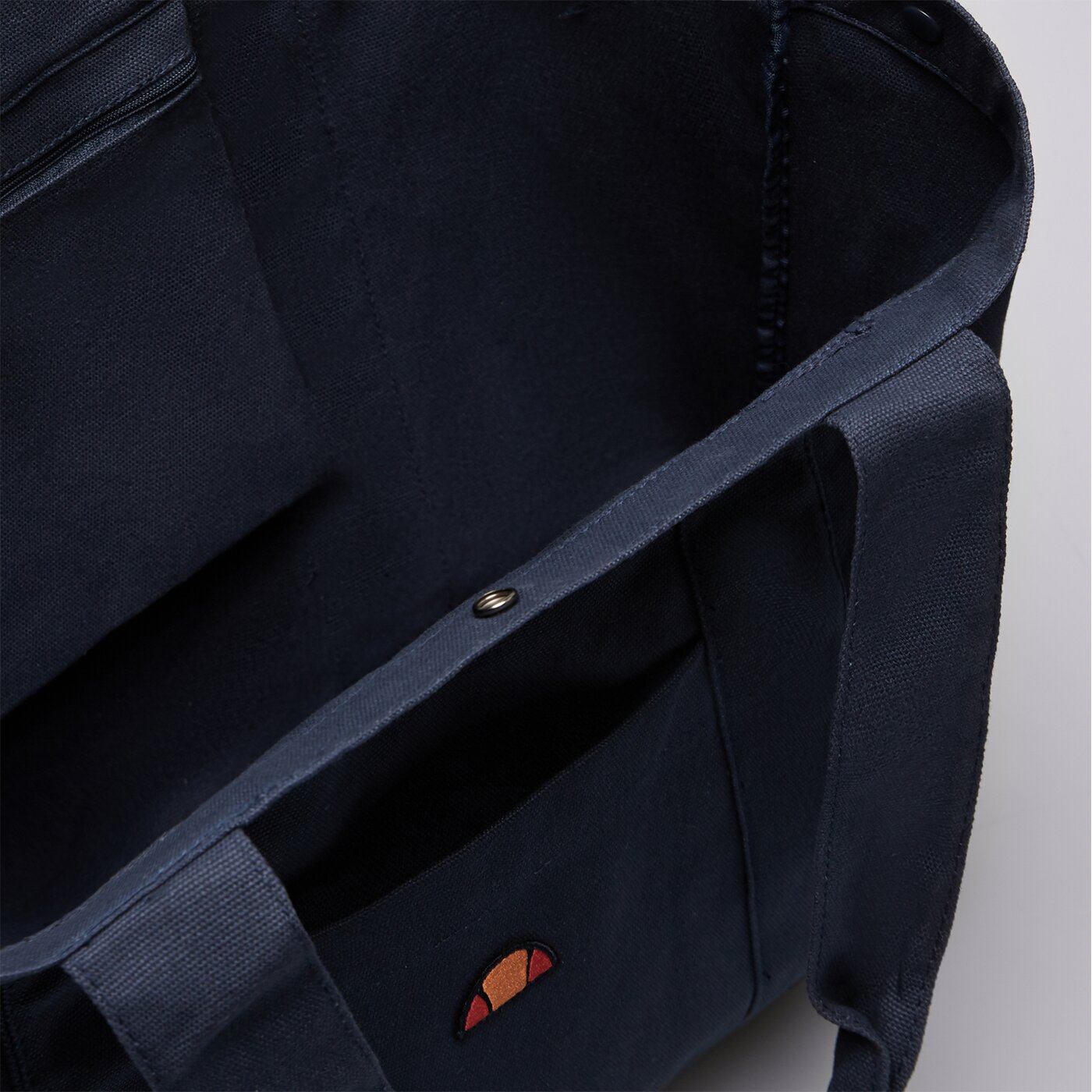 Дамски сак ELLESSE ЧАНТА SATALINI TOTE BAG NAVY saza3913429 цвят тъмносин